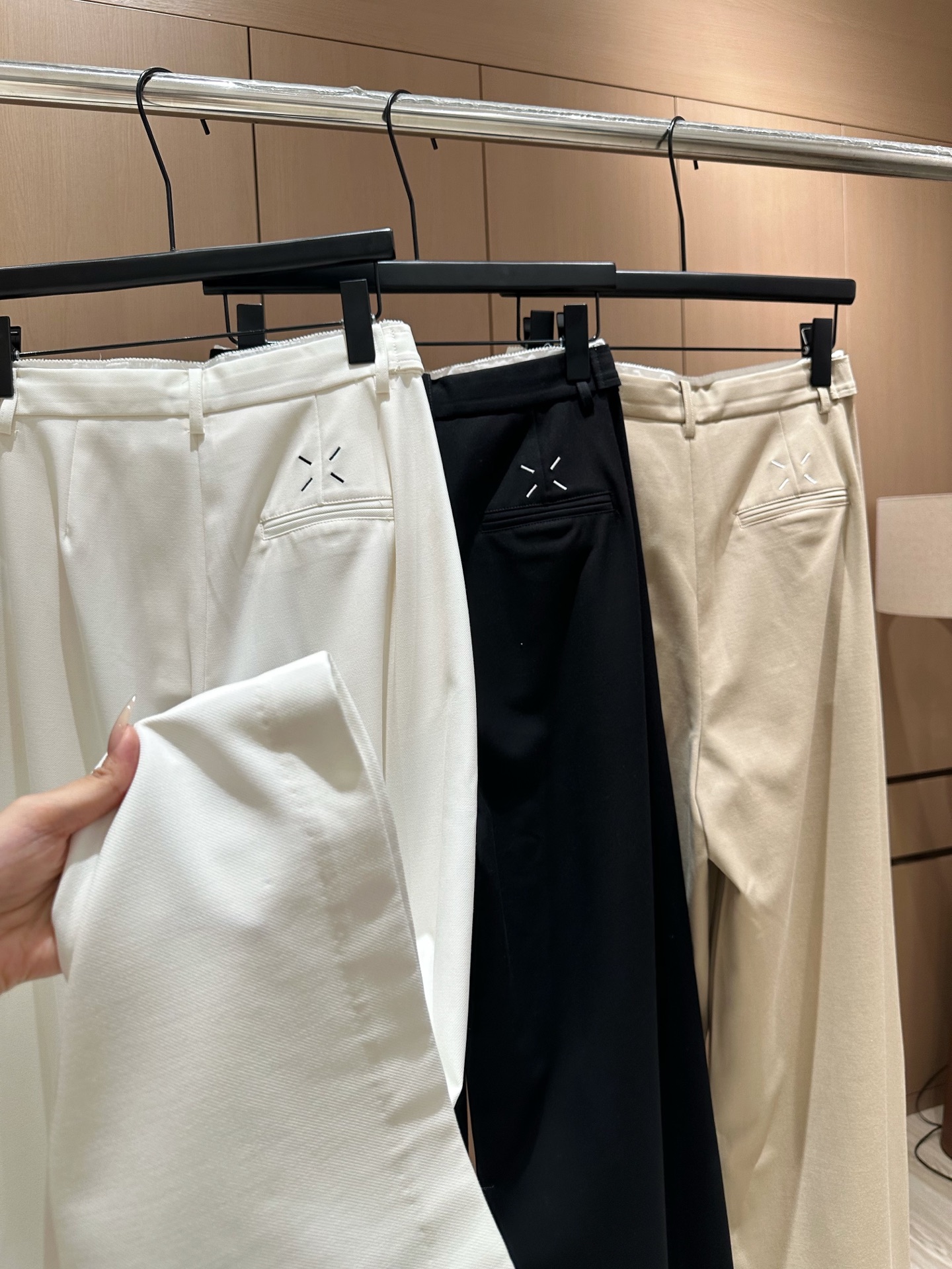High-Quality Women’s Clothes: MM6 Designer 2025 Spring/Summer Collection - 图片 7
