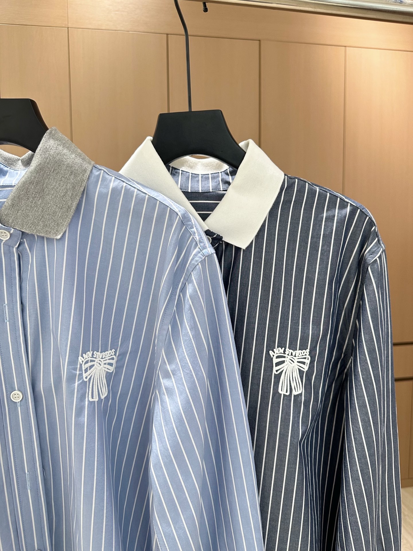High-Quality Women’s Clothes: Designer Shirt Suit with Custom Colored Shirts and Loose Waist Shorts - 图片 5