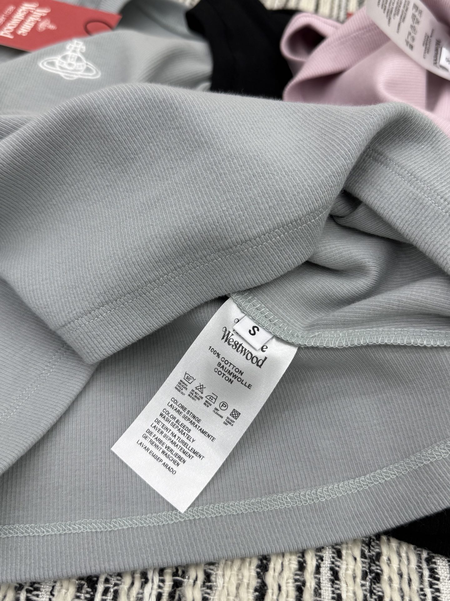 High-End Female Suit Packaged with Customized Quality, Western Style, and Vibrant Colours - 图片 6