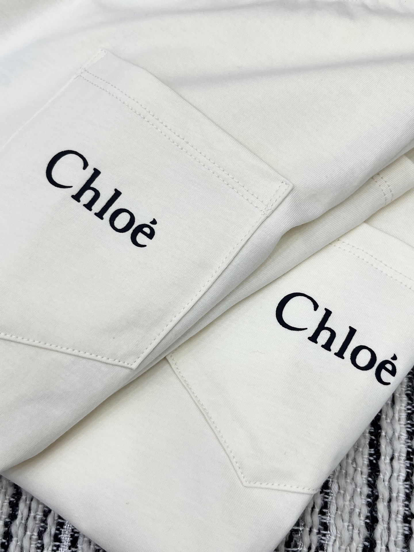 Stylish High-Quality Women’s Clothes with Customized Packaging – New 2055 Collection - 图片 7