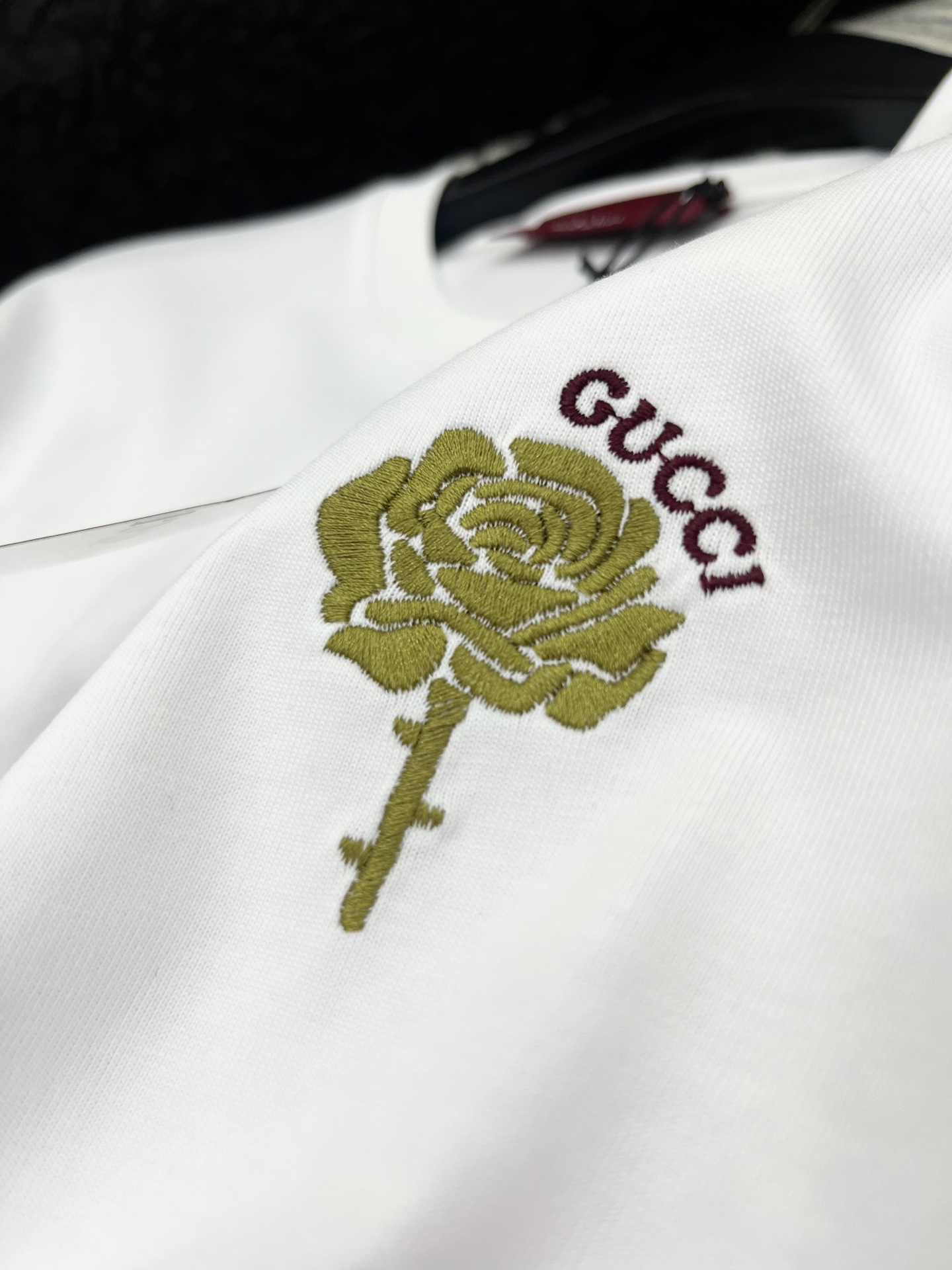 🛒𝐍𝐄𝐖 · 𝟐𝟎𝟐5/爆款现货

原单品质 Gucc*｜25限定系列新品拼接螺纹短袖T恤
精致常规版型