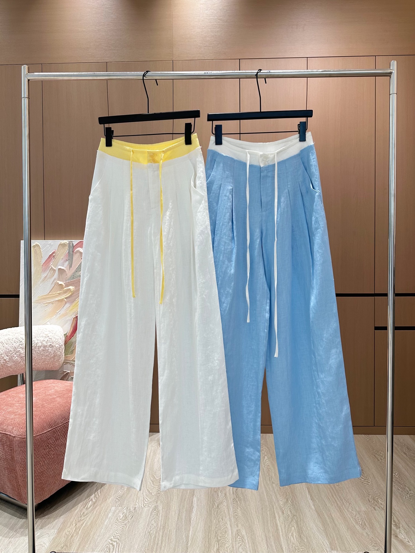 🛒𝐍𝐄𝐖 · 𝟐𝟎𝟐5/爆款现货

原单品质  设计师*｜25新品麻料休闲裤
订制高品质面料  休闲又时