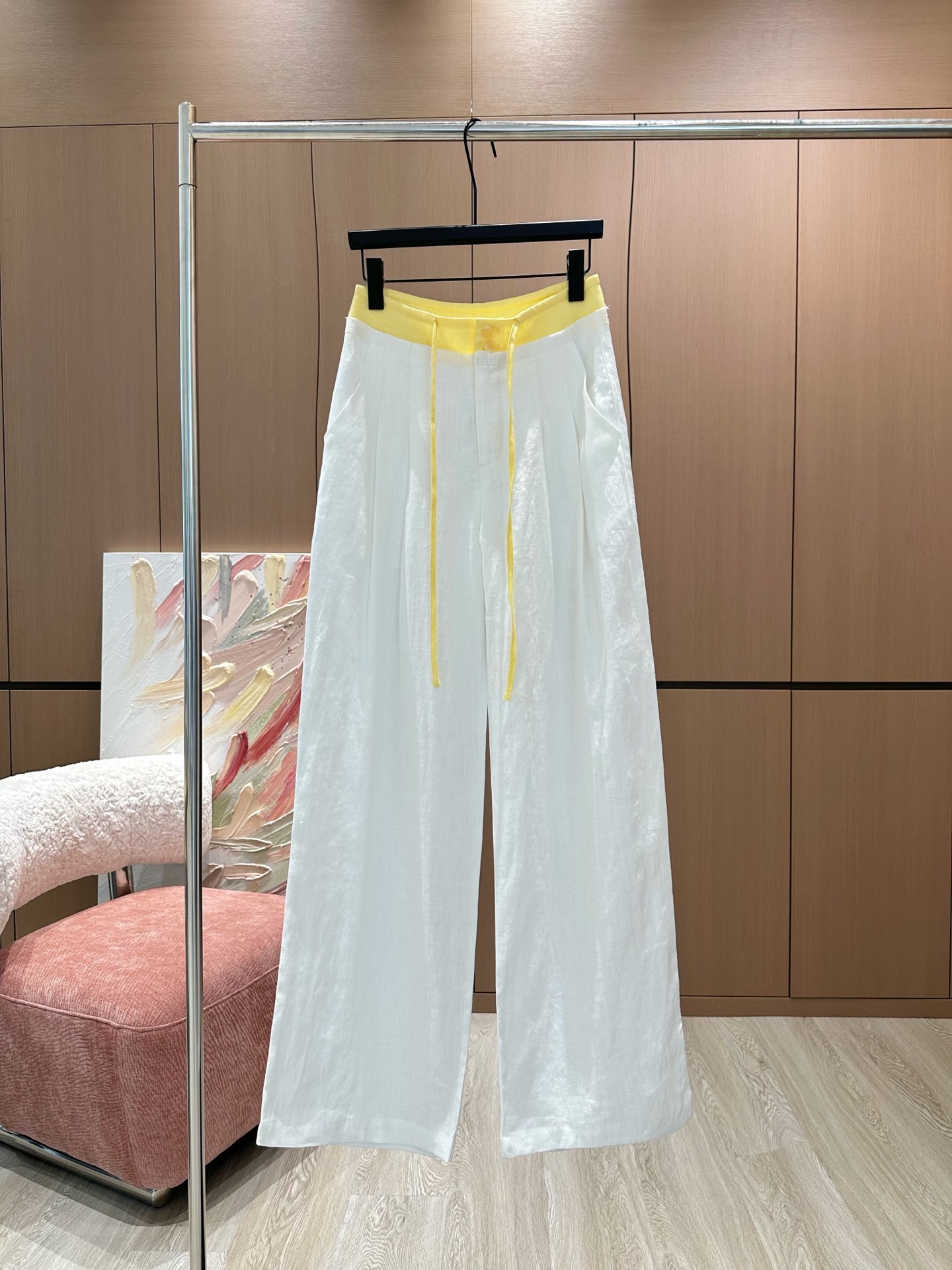 🛒𝐍𝐄𝐖 · 𝟐𝟎𝟐5/爆款现货

原单品质  设计师*｜25新品麻料休闲裤
订制高品质面料  休闲又时