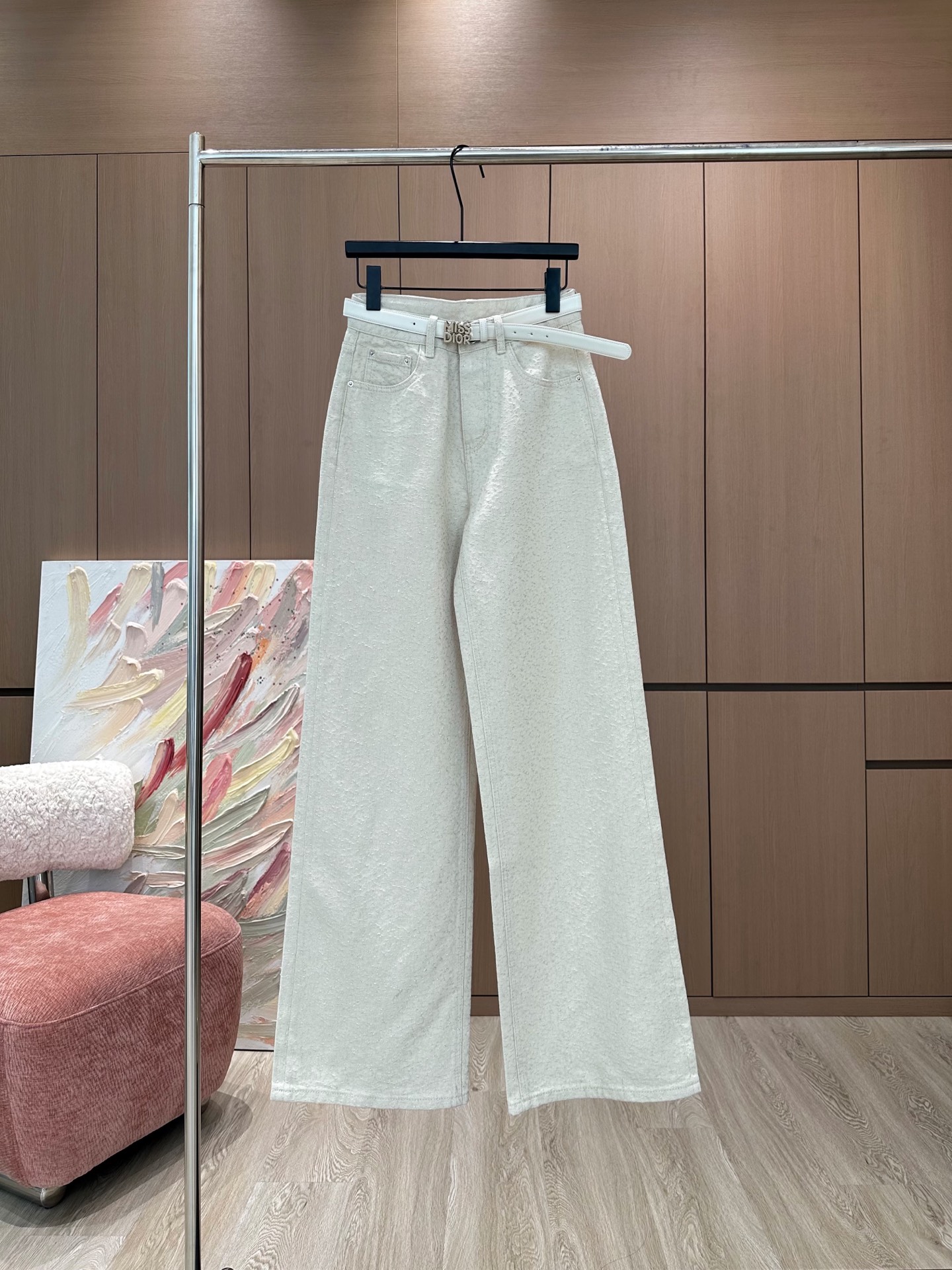 🛒𝐍𝐄𝐖 · 𝟐𝟎𝟐5/爆款现货

原单品质 Dio*｜2025订制颗粒提花牛仔裤
定制YB斜纹棉牛仔材