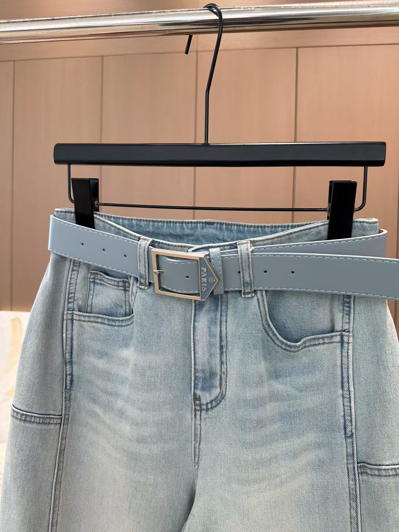 🛒𝐍𝐄𝐖 · 𝟐𝟎𝟐5/爆款现货

原单品质 小众*｜2025萝卜牛仔裤
定制YB斜纹棉牛仔材质 工艺洗