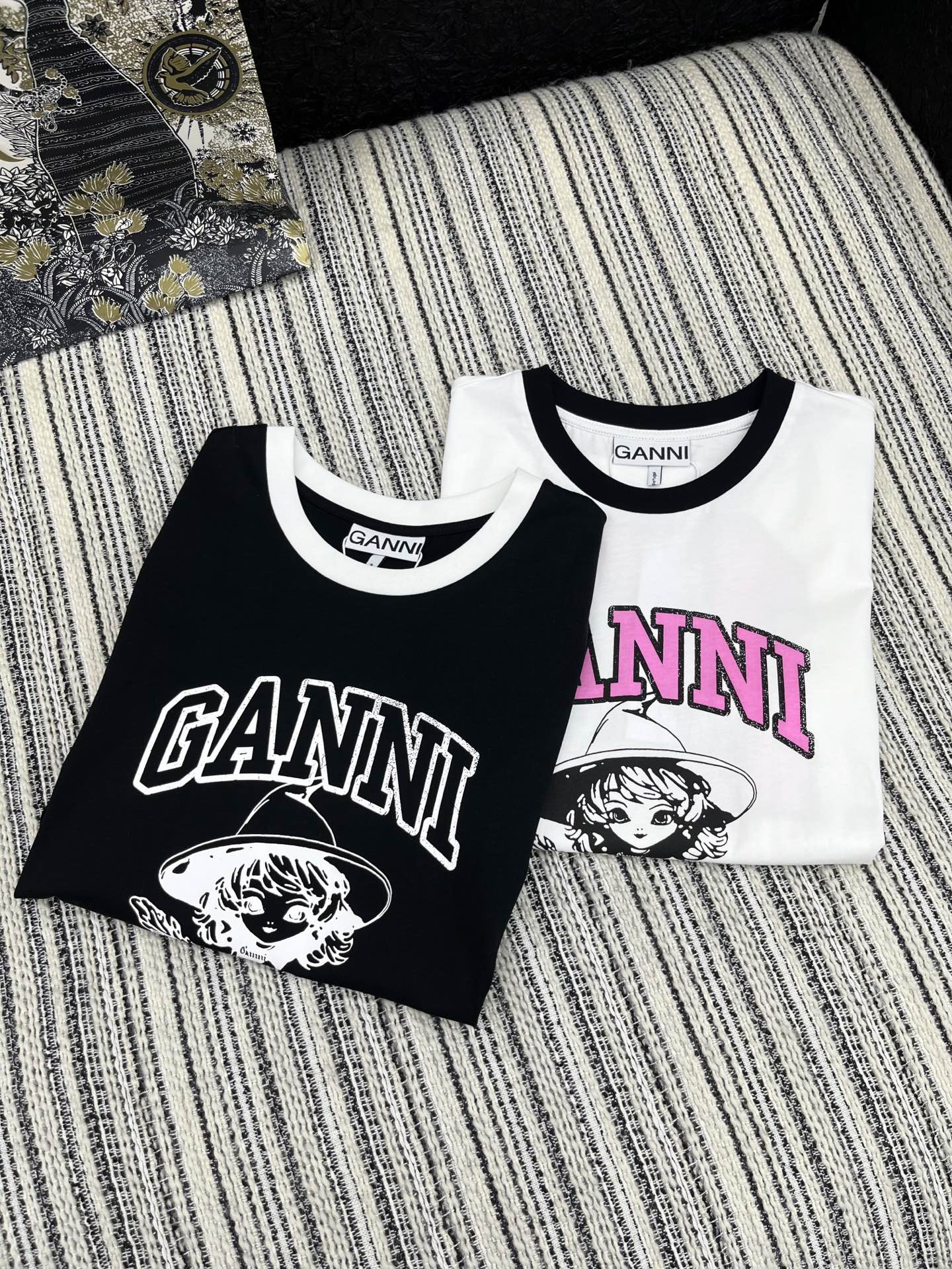 🛒𝐍𝐄𝐖 · 𝟐𝟎𝟐5/爆款现货

原单品质  Gann*｜2025新品圆领𝑇𝑒𝑒
定制YB原生全棉材质