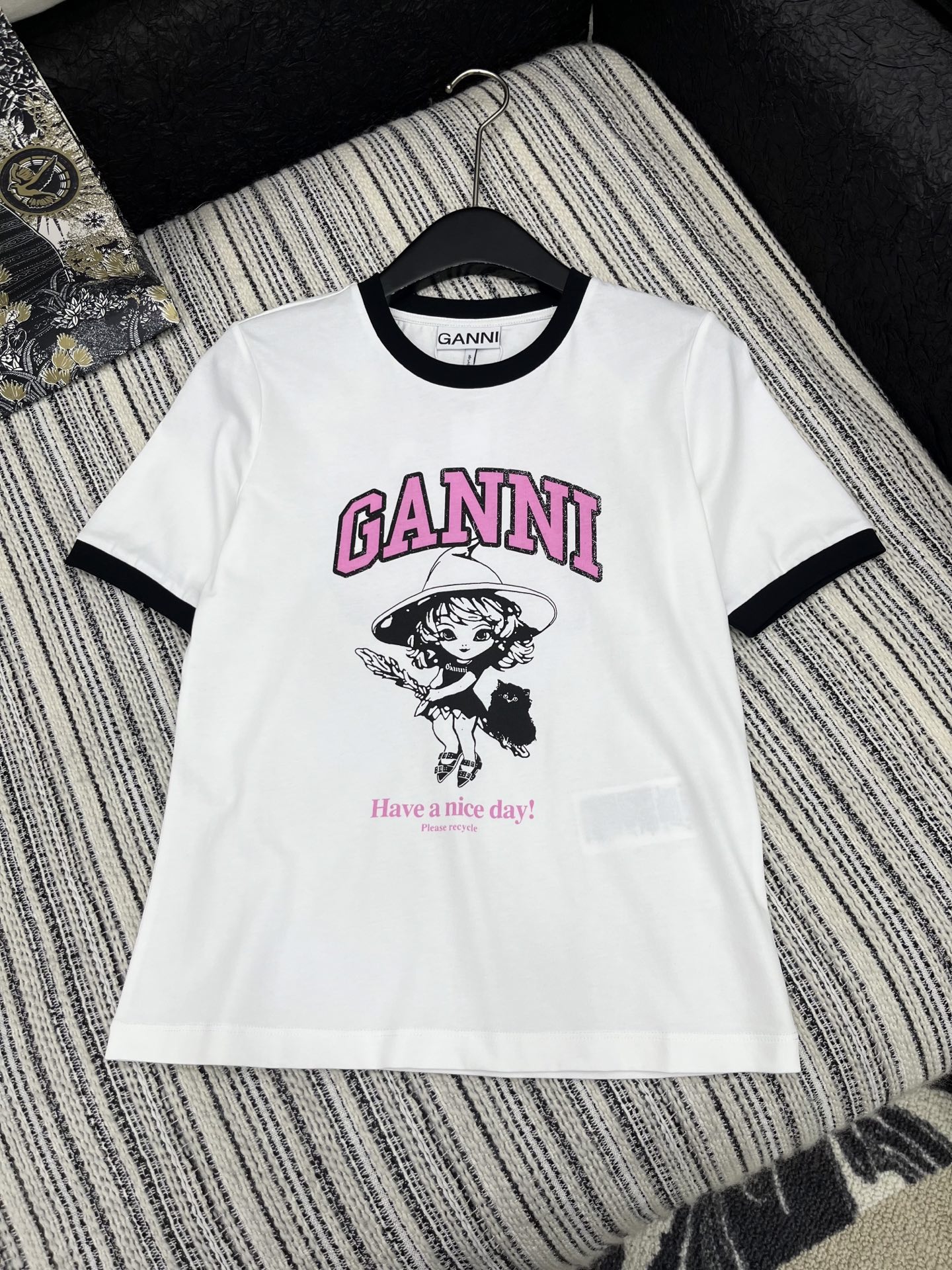 🛒𝐍𝐄𝐖 · 𝟐𝟎𝟐5/爆款现货

原单品质  Gann*｜2025新品圆领𝑇𝑒𝑒
定制YB原生全棉材质