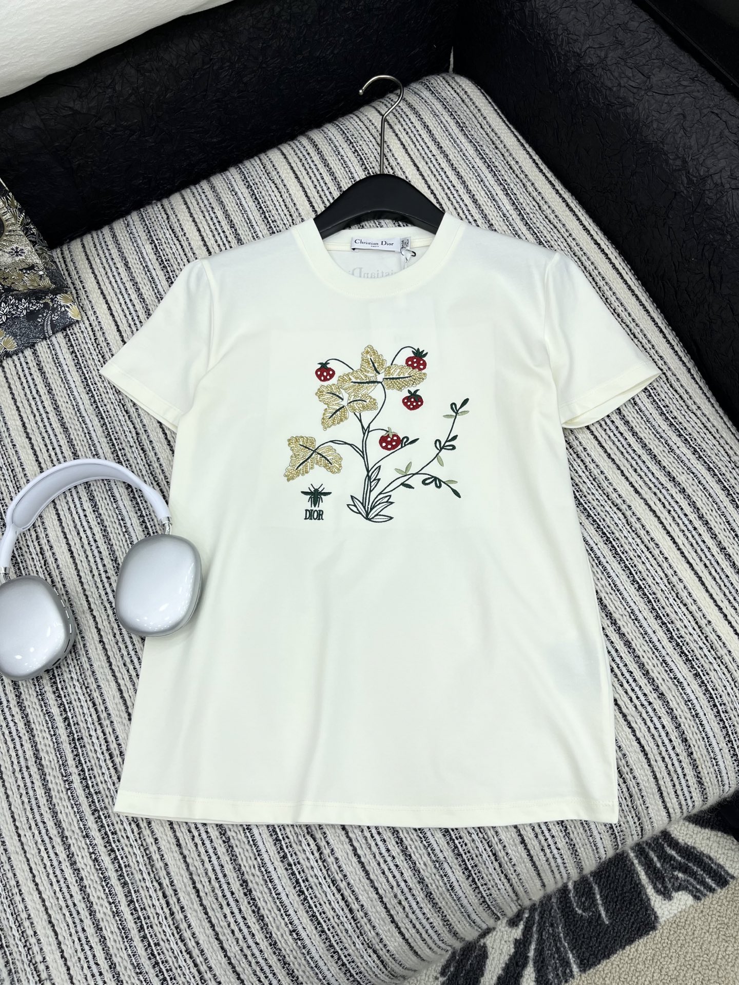 Dior Women's 2025 Embroidered Tee - Premium Cotton, Black & White, Size S-L 3 i1746004795608 5893 0 1