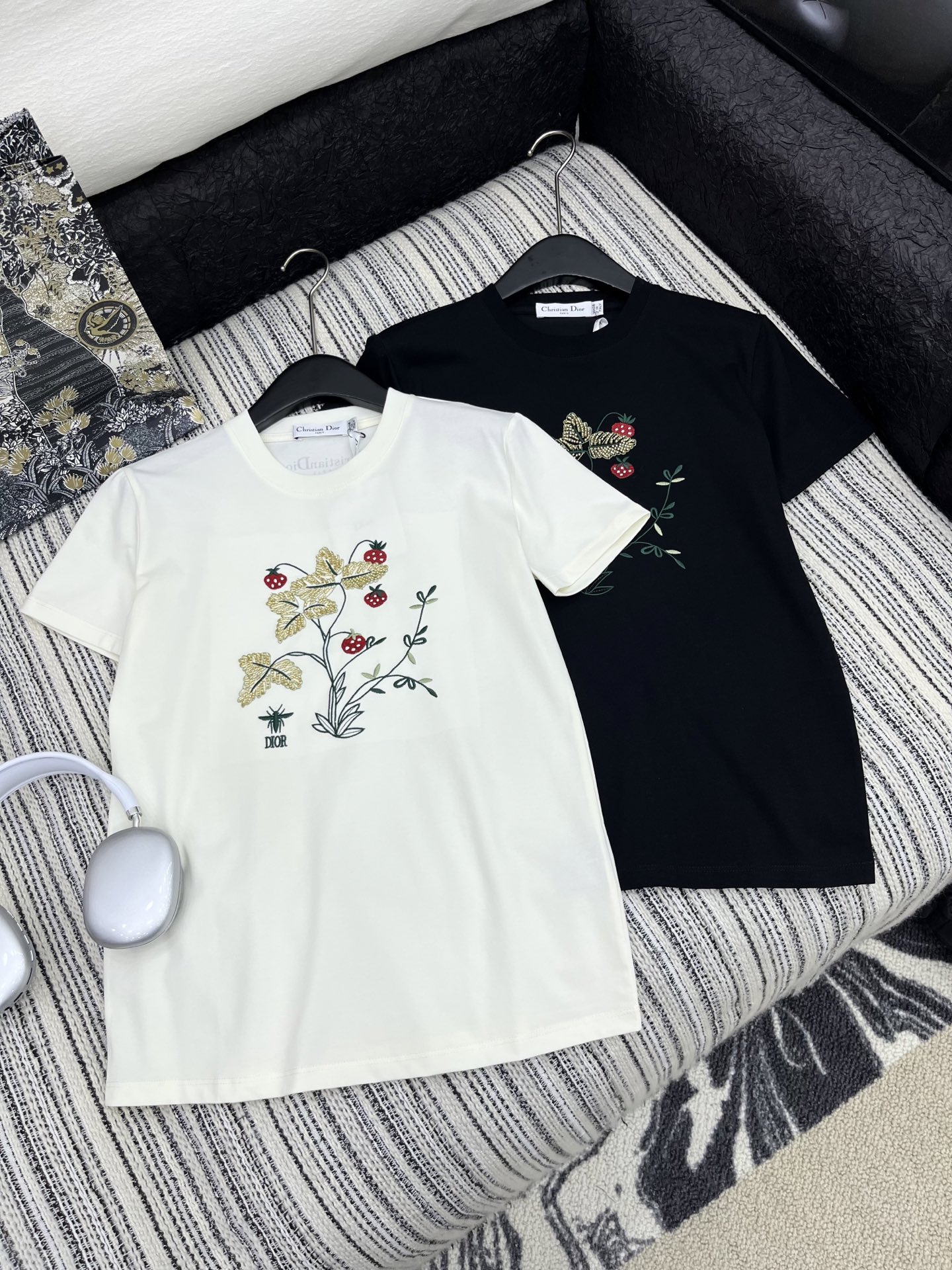 Dior Women's 2025 Embroidered Tee - Premium Cotton, Black & White, Size S-L 4 i1746004795609 9317 0 2