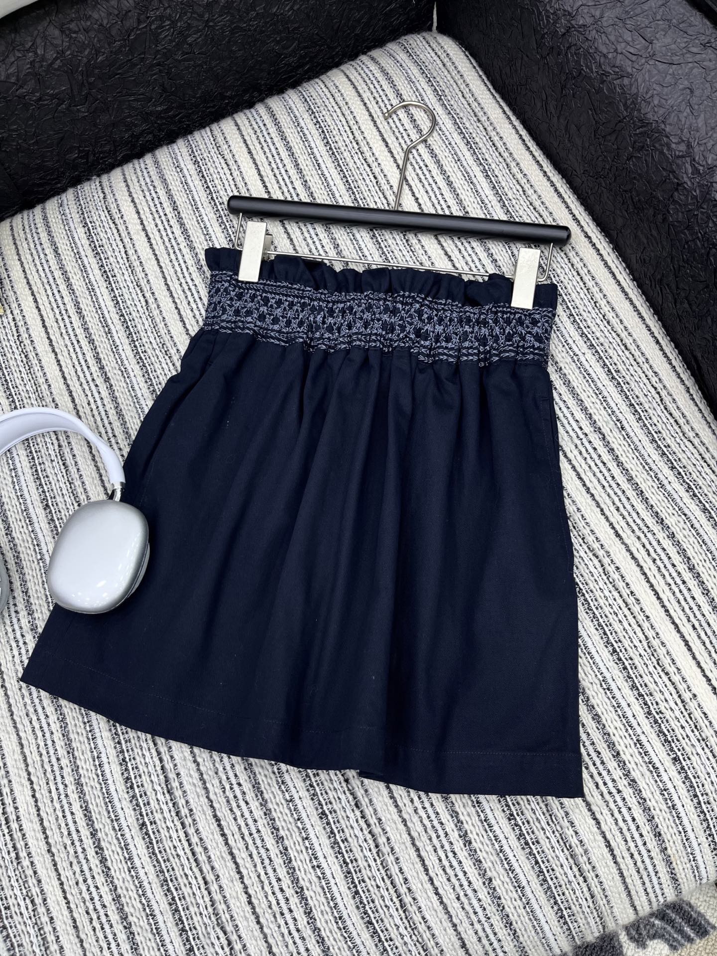 Elegant Pleated Skirt - Timeless Style, Comfortable Fit, and Versatile Fashion 2 i1746005033363 3115 0 0