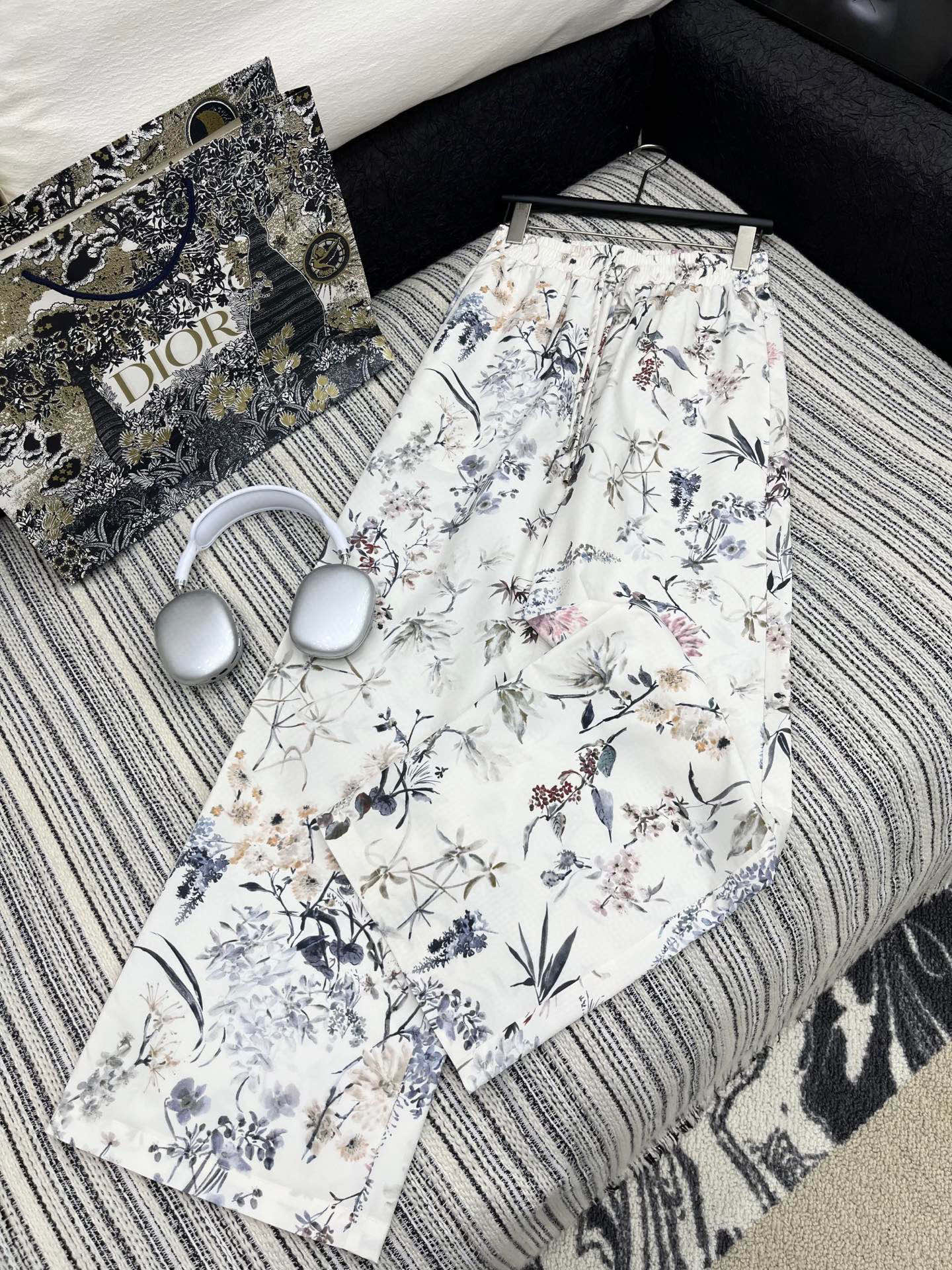 i1746937431454 6237 0 4