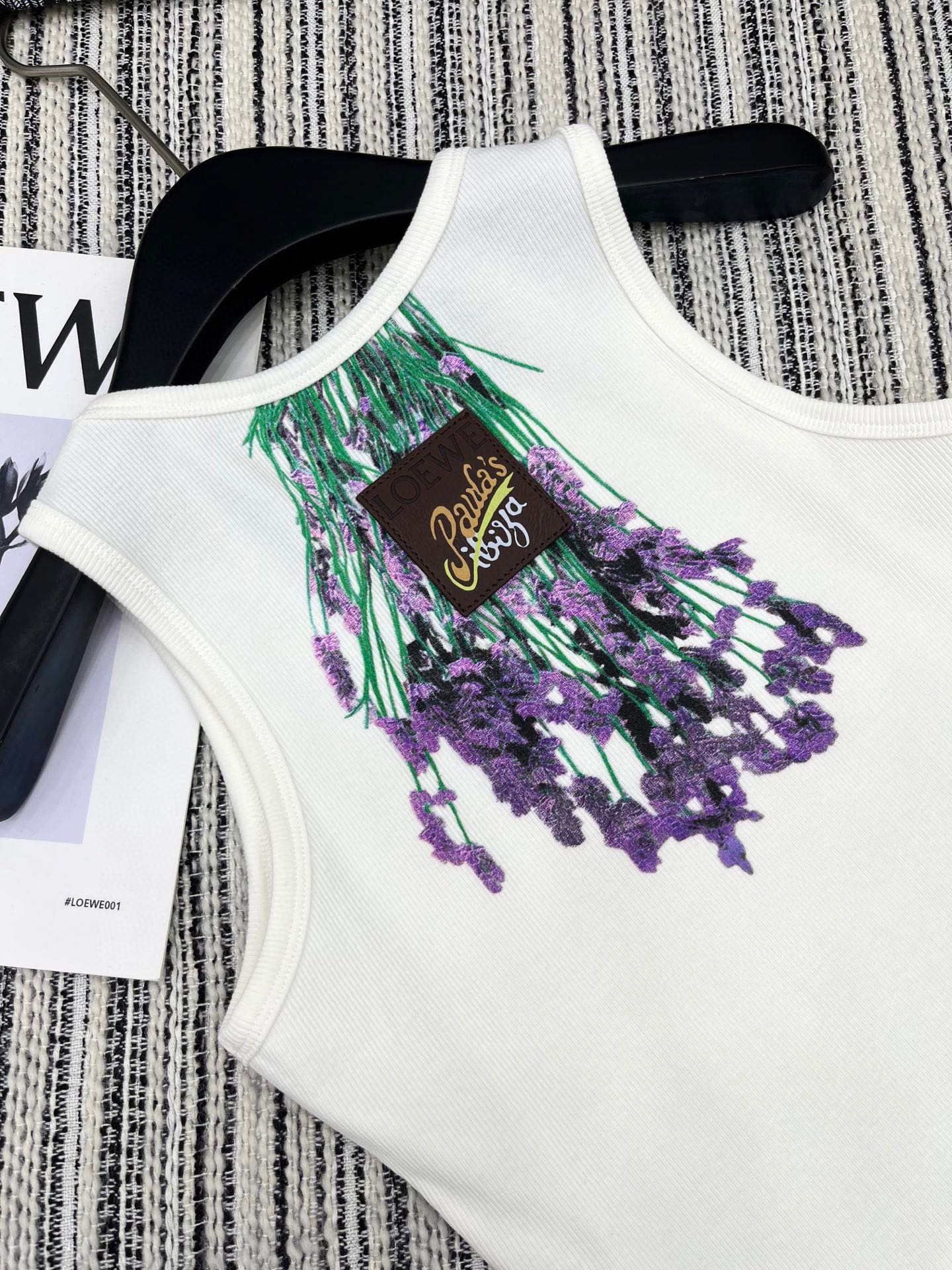 🛒𝐍𝐄𝐖 · 𝟐𝟎𝟐5/爆款现货

原单品质  Loe*｜订制最新印花贴牌背心套装
巨凸显气质的一款单品