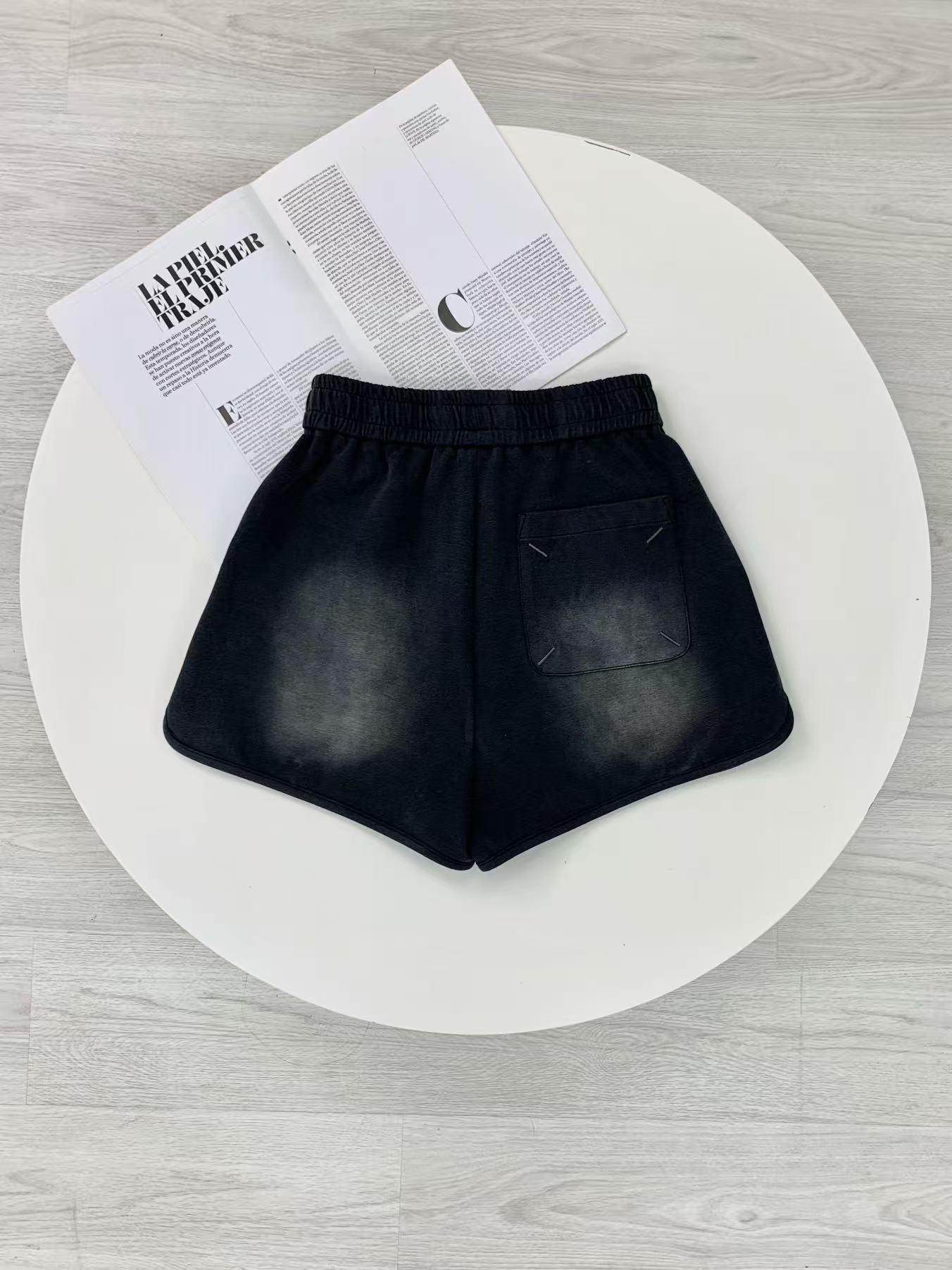 “High Quality Female Clothes: MM6 Quest Collection 2025, Grey and Black, Sizes S-L” - 图片 4