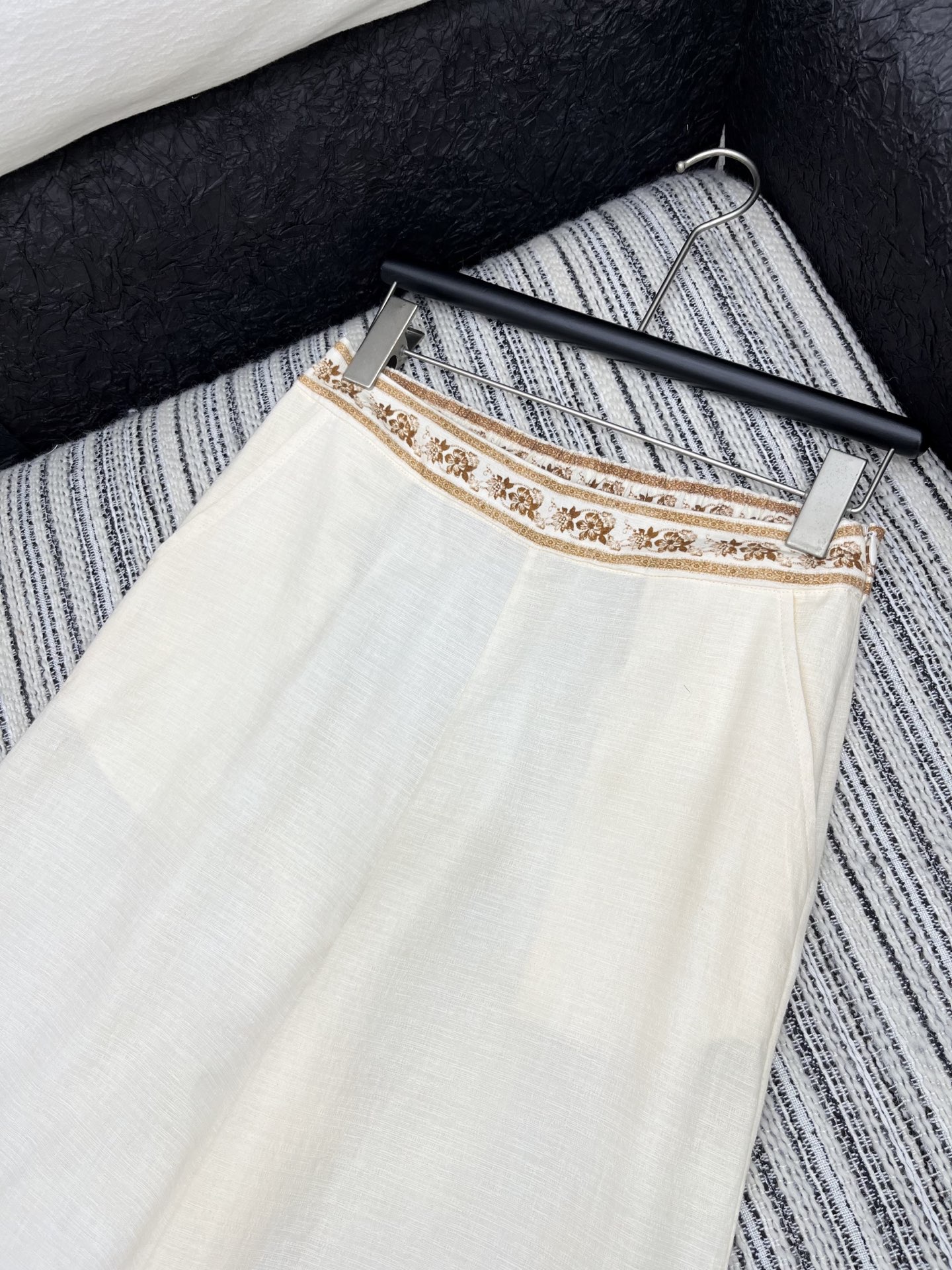 🛒𝐍𝐄𝐖 · 𝟐𝟎𝟐5/爆款现货

【原版定制】Zim*｜25印花棉麻阔腿裤
高订面料 定染色系低调奢华