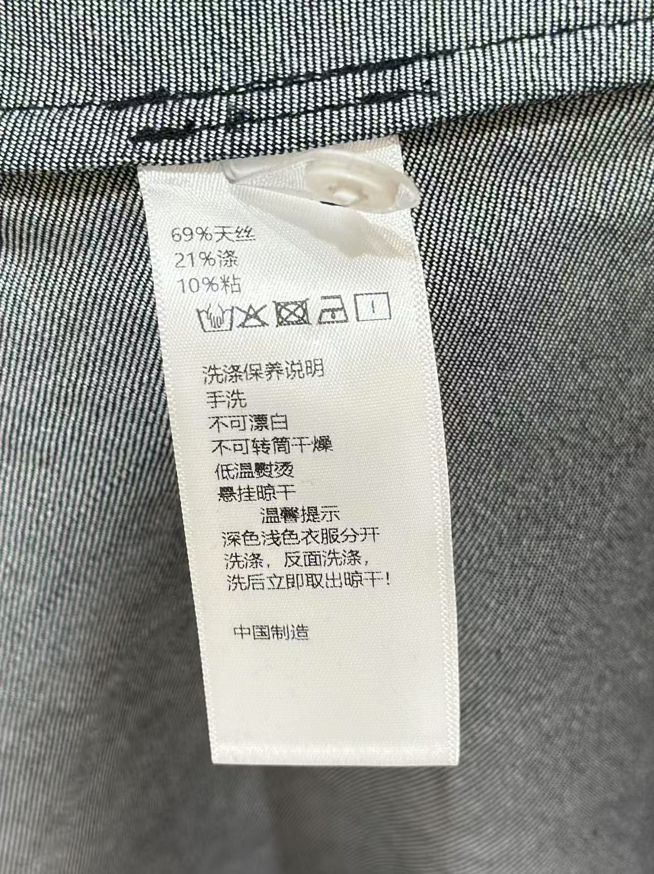 🛒𝐍𝐄𝐖 · 𝟐𝟎𝟐5/爆款现货

原单品质  设计师｜订制双口袋赫本风背心连衣裙
巨凸显气质的一款单品