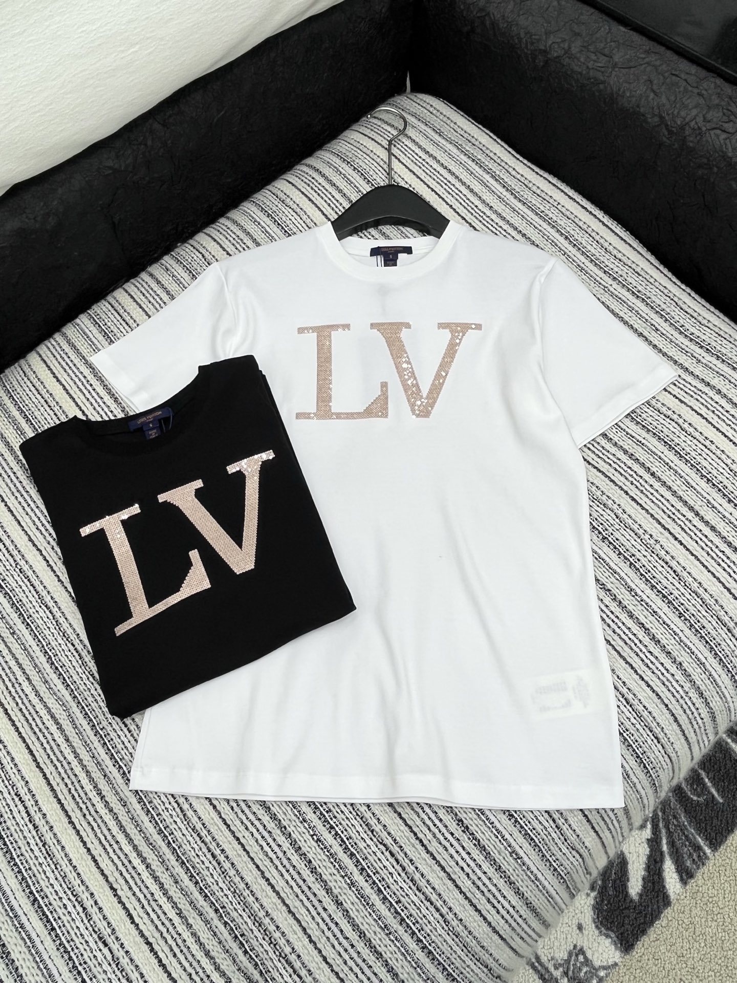 ๐๐๐๐ ยท ๐๐๐5/็ๆฌพ็ฐ่ดง
ๅๅๅ่ดจ LV*๏ฝ2025ๆฐๅๅ้ขๅบ็ปฃ๐๐๐
ๅธธ่ง็ๅ ๅฎๅถYBๅ
จ