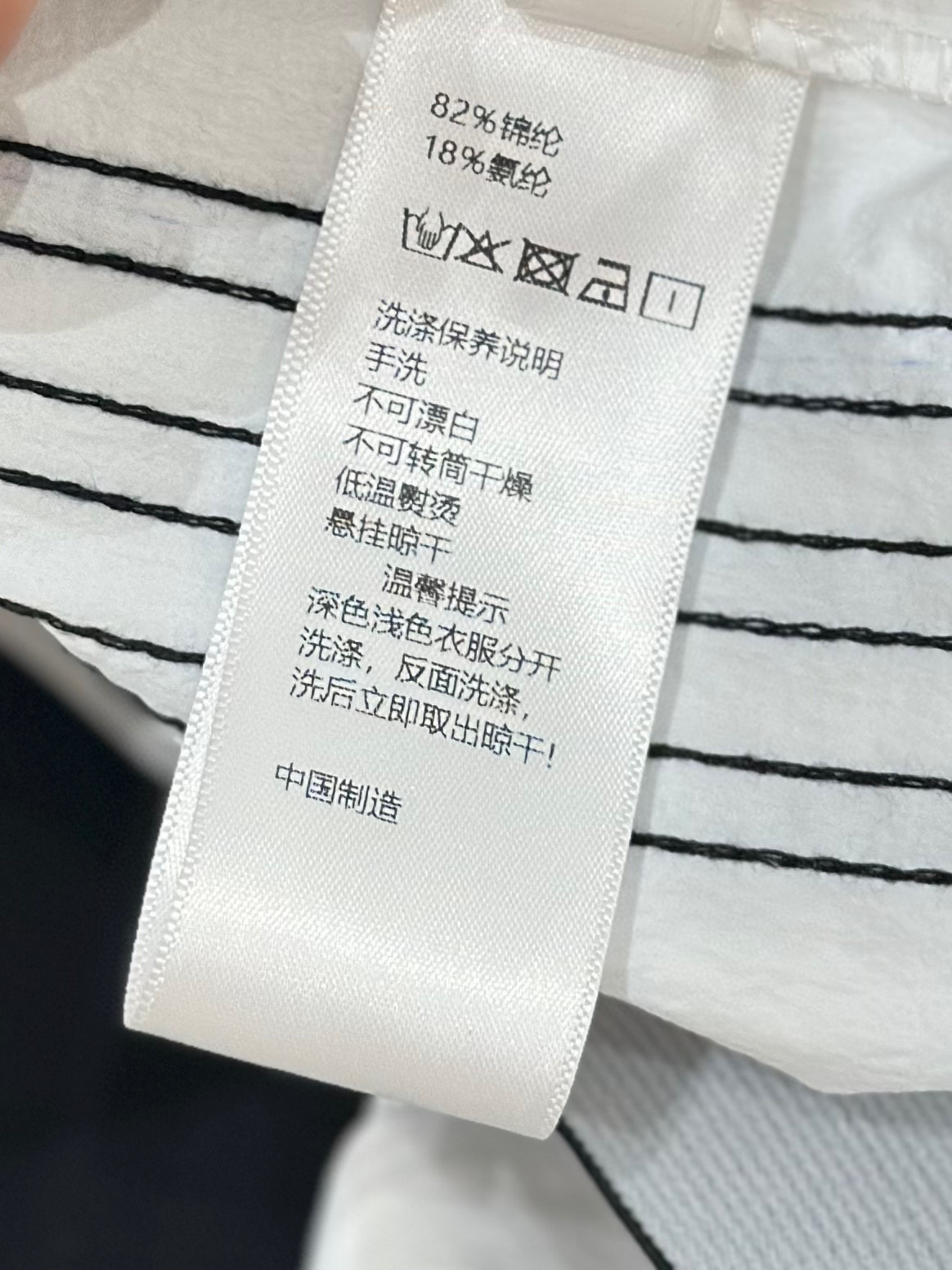 🛒𝐍𝐄𝐖 · 𝟐𝟎𝟐5/爆款现货

原单品质 设计师｜25新款抽绳松紧腰工装式休闲裤
颜色百搭高级 定制