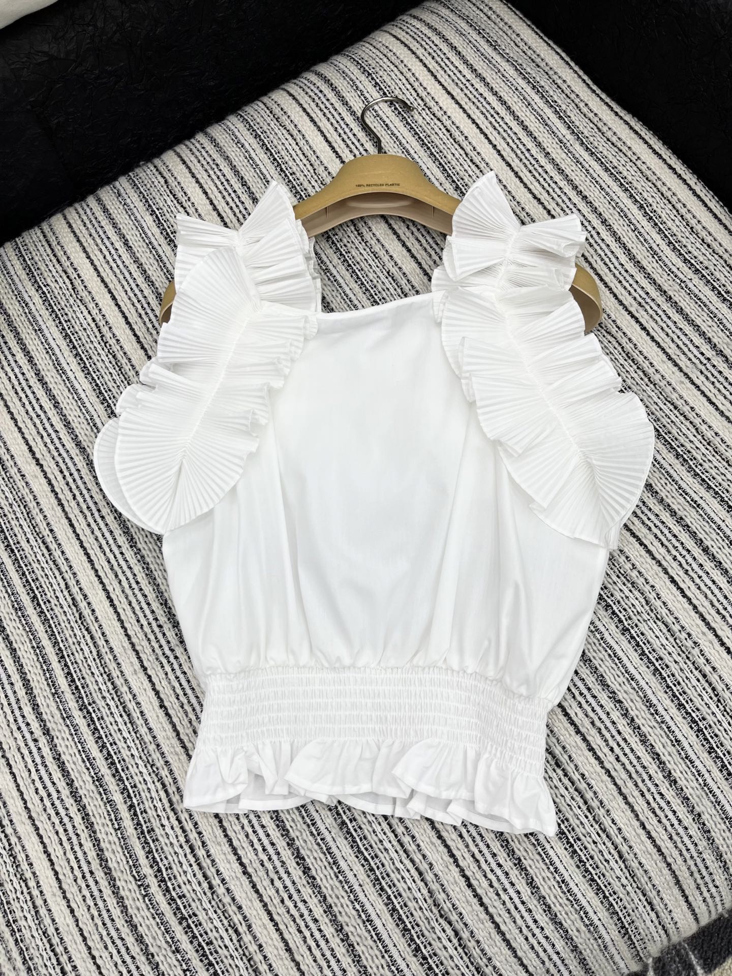 🛒𝐍𝐄𝐖 · 𝟐𝟎𝟐5/爆款现货

原单品质  Zim*｜25高级手工坊宫廷风荷叶花边衬衫
高定面料 方