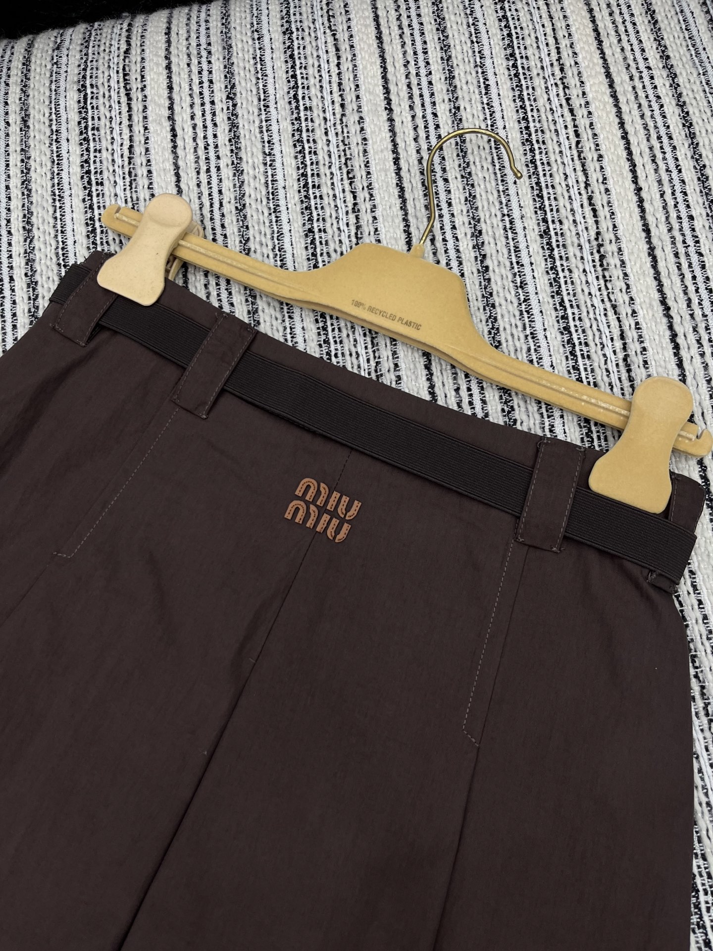 🛒𝐍𝐄𝐖 · 𝟐𝟎𝟐5/爆款现货

【原版定制】Miu Mi*｜25新款百褶半裙 系列款
颜色百搭高级 