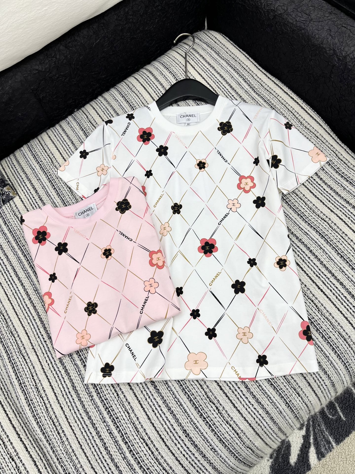 2025 New Chane*25 T-Shirts: Original, Quality, Classic Design, Pink & White - 图片 4