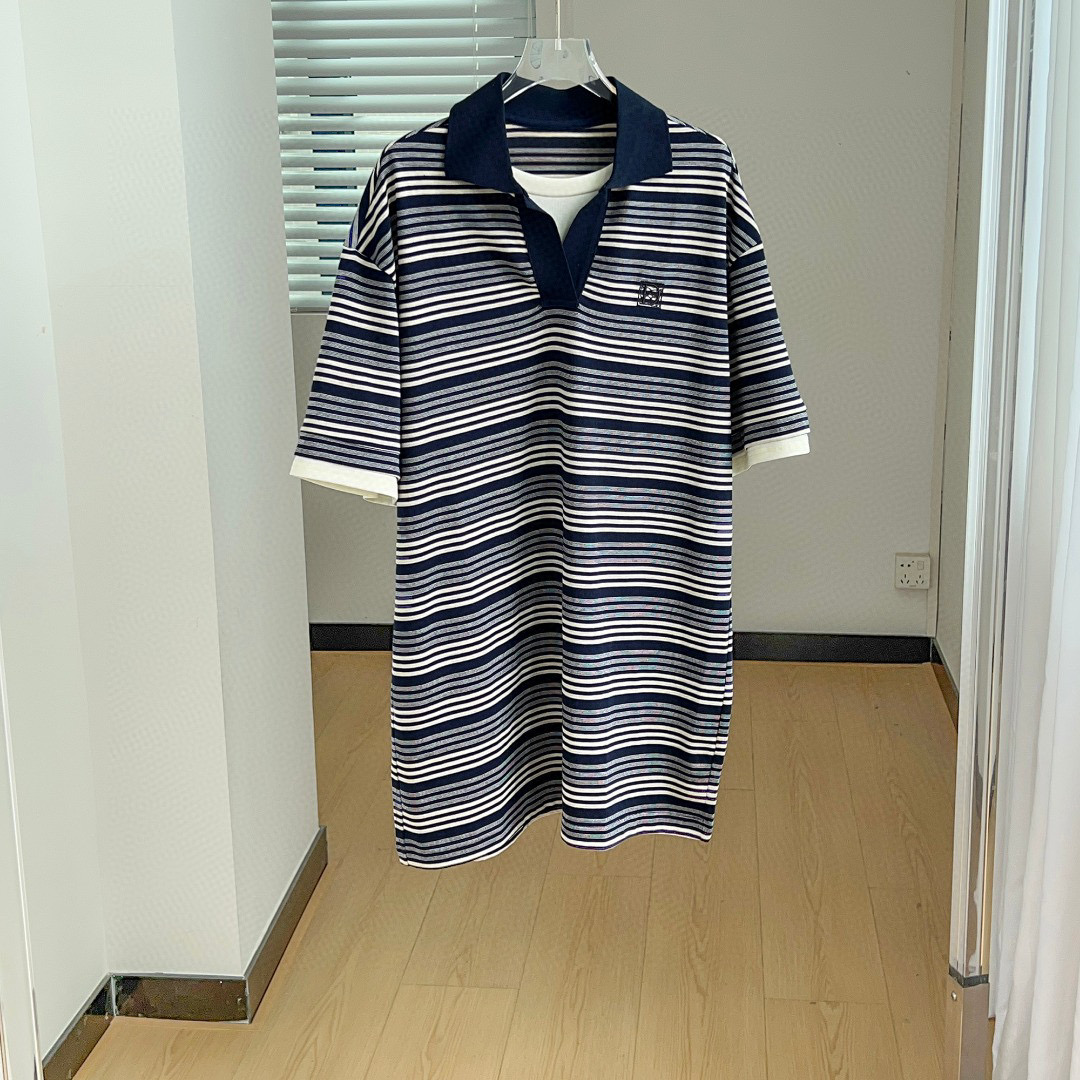 2025 Single-Rate Women’s Suit with Embroidery and Chromosomal Fusion Design - 图片 3