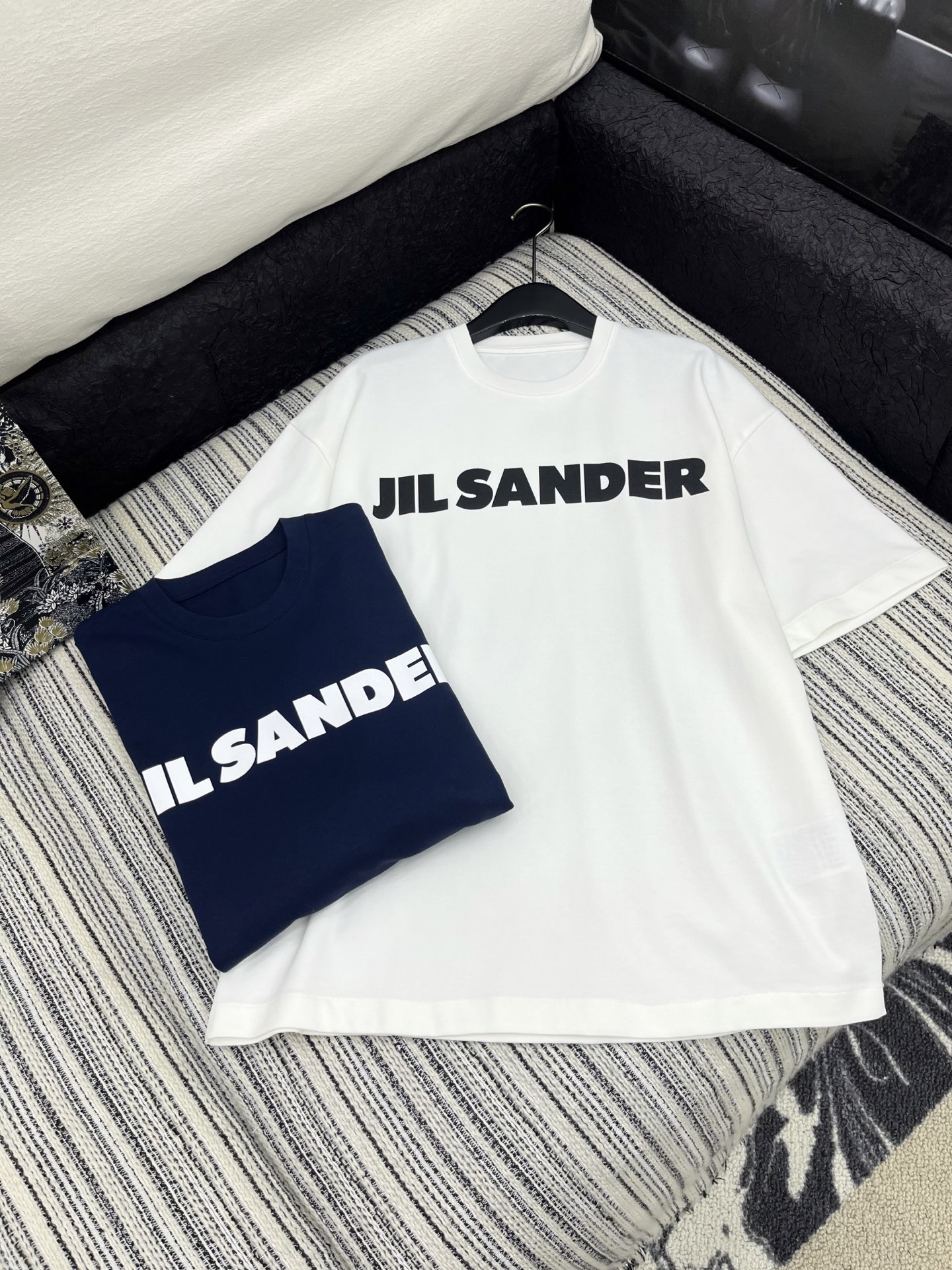 2025 New JIL Sande*25 Short-Sleeve T-shirt in Blue and White - 图片 4
