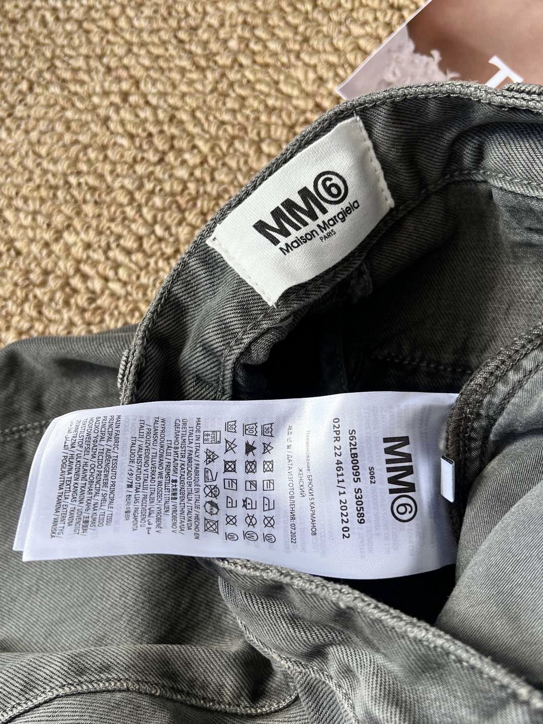 2025 Fashion Trend: Single-Handed Female Suit and Classic Gray-Legged Jeans - 图片 4