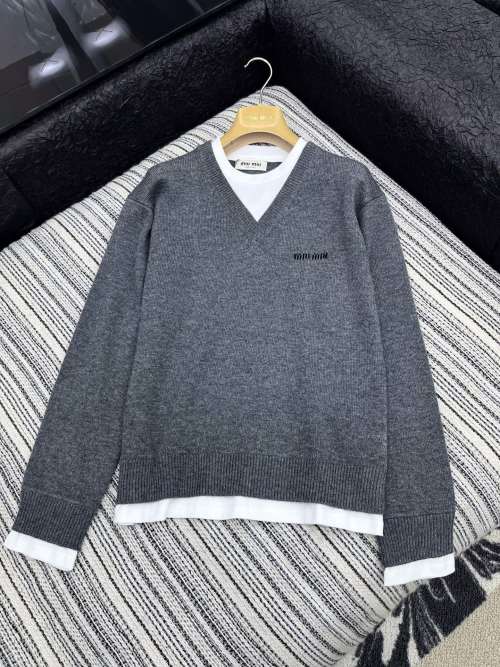Miu Miu Women's Gray Logo Appliquéd V-Neck Long Sleeve Knit Sweater 1 Miu Miu Women's Gray Logo Appliquéd V-Neck Long Sleeve Knit Sweater