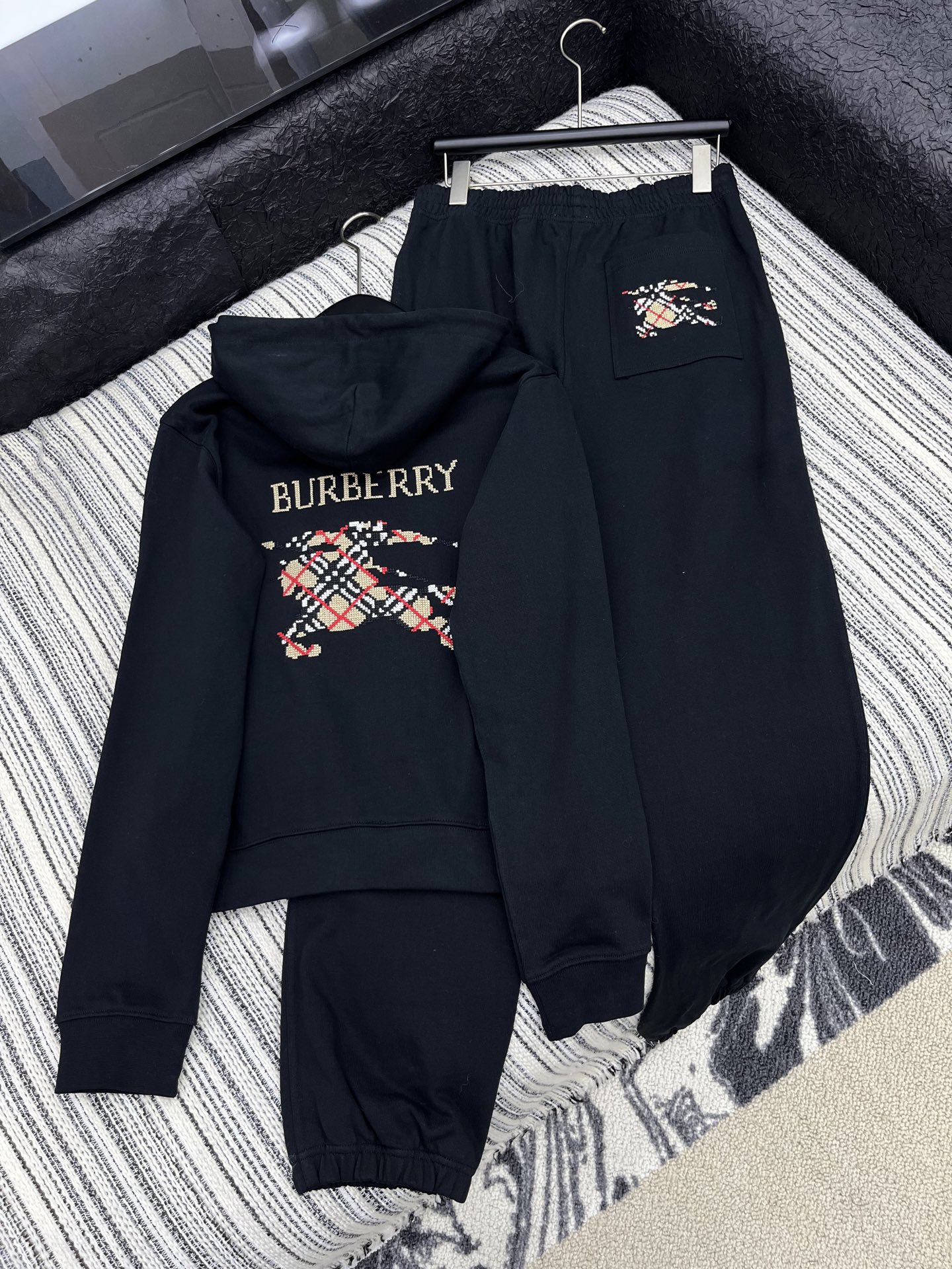 Fashionable Female Suit P989: Elegant, Leisure, High-Quality Cotton, Stylish Embroidery. - 图片 2