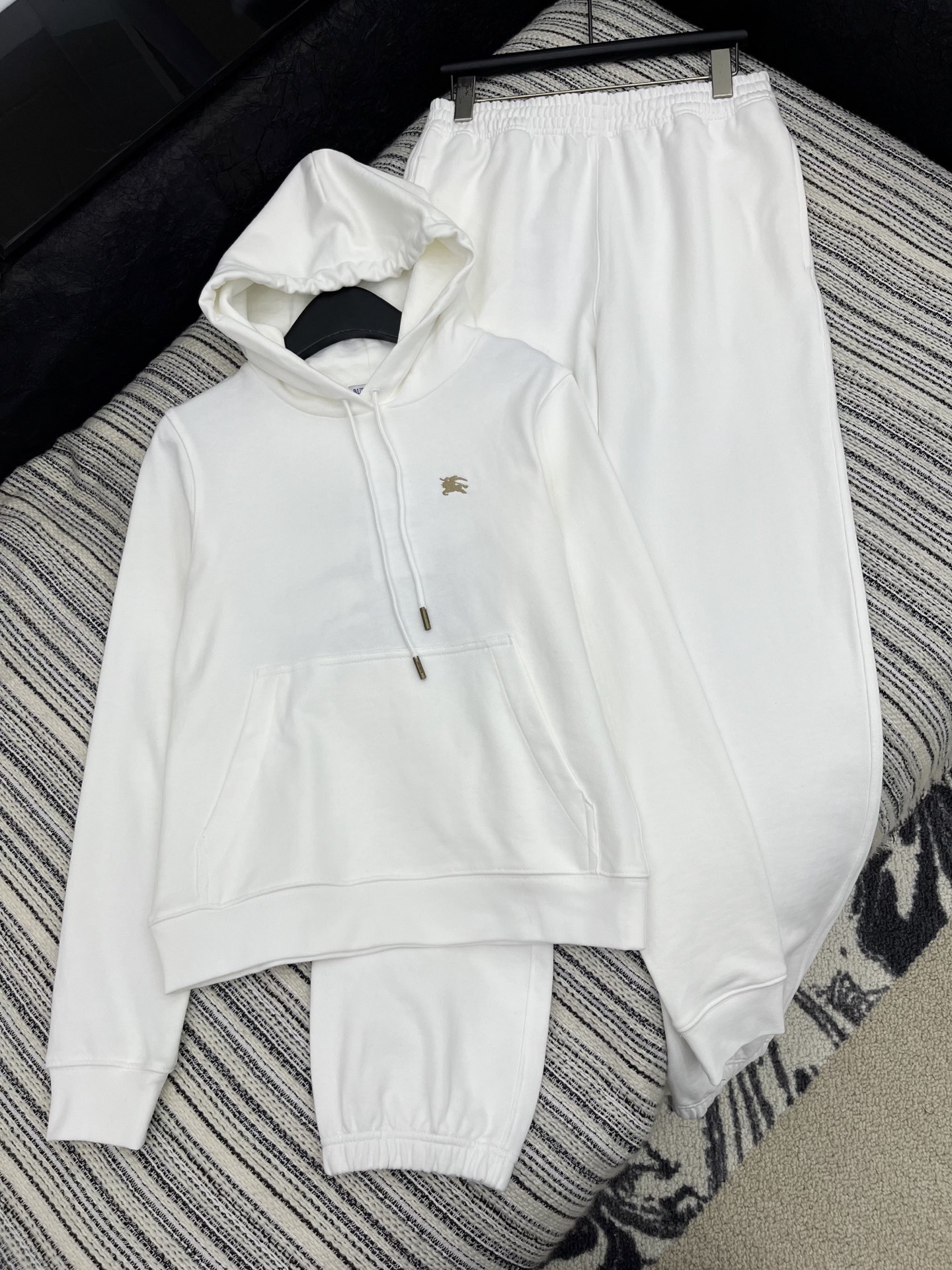 P989 Female Suit: Custom Cotton Hood with Embroidery, Elegant and Fashionable