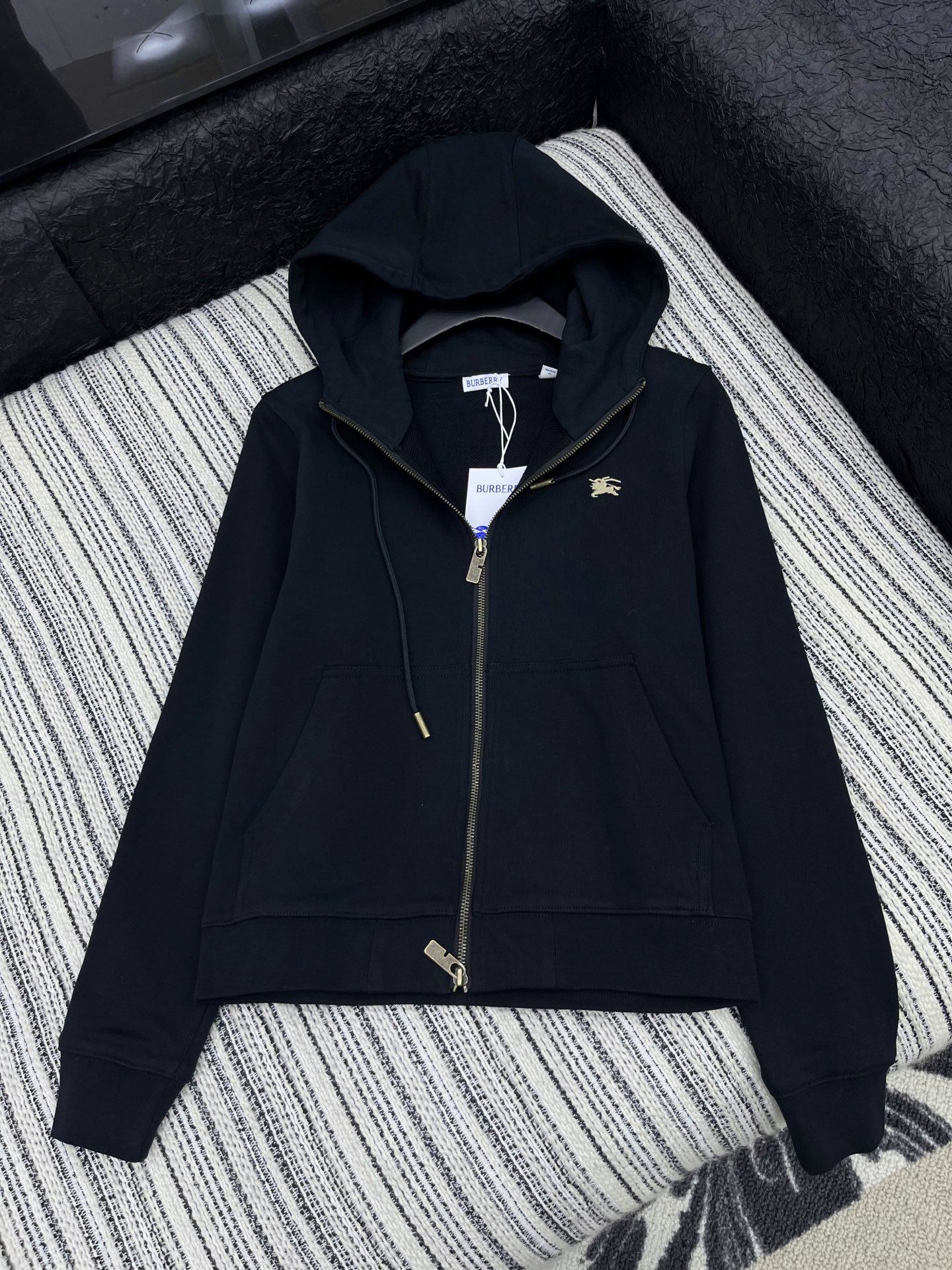 2025 New Winter Suit: High-End Tailoring, Heavy Embroidery, Elegant Leisure Fashion - 图片 3