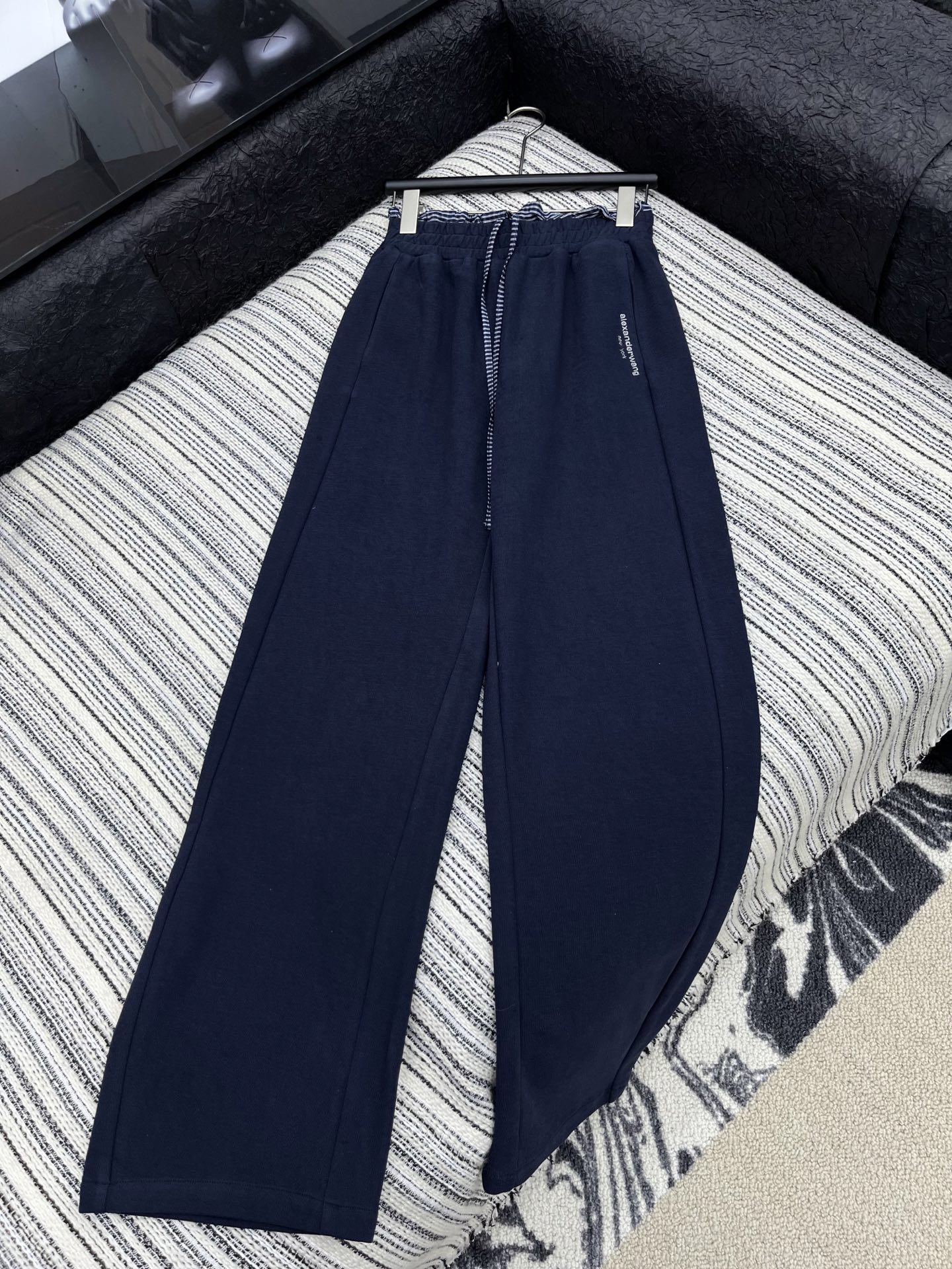“2025 Single-Rate Female Suit: High-Quality Fabric, Comfortable Fit in Blue Gray (S M L)” - 图片 1