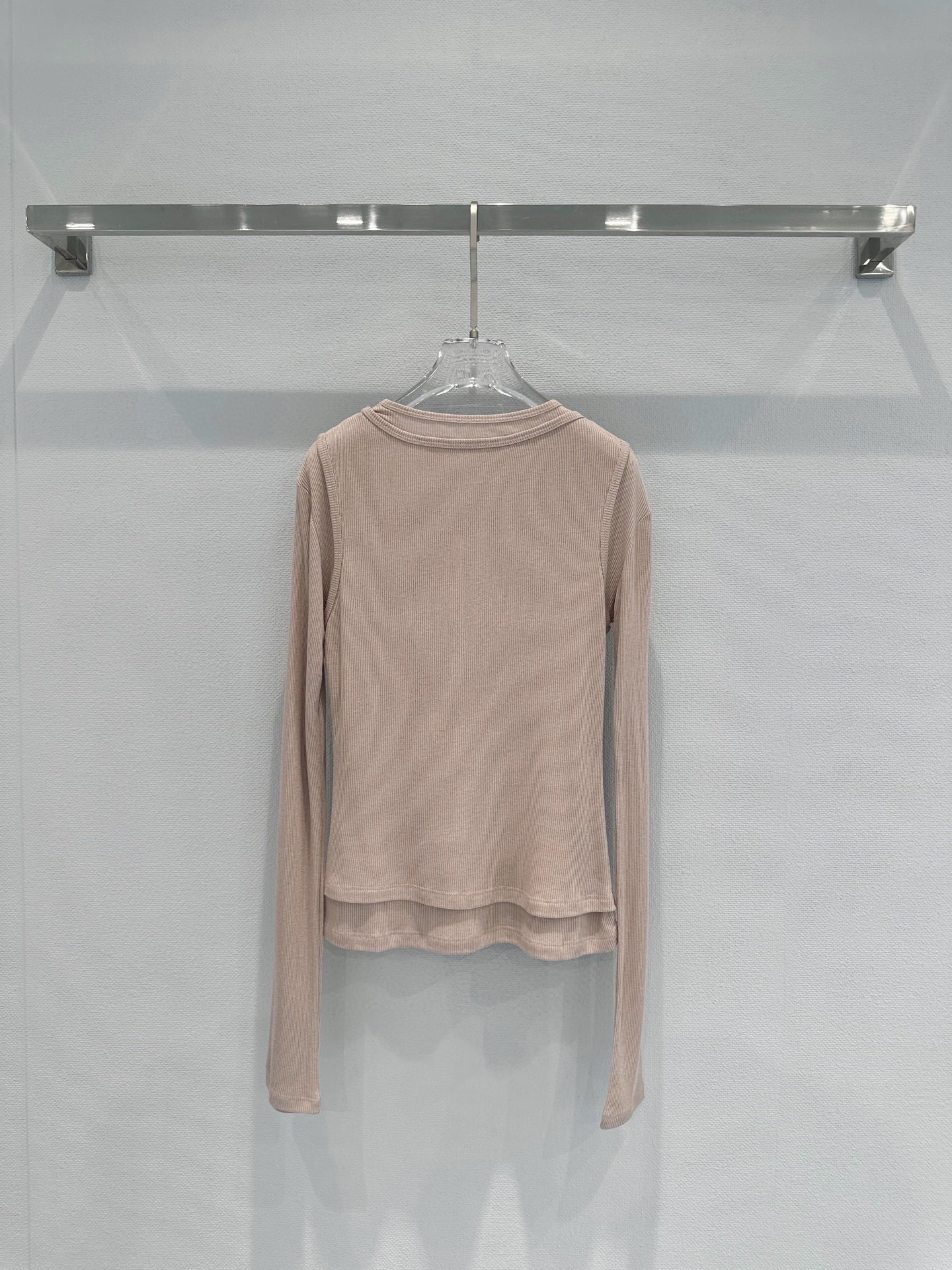 “2025 ACNE STUDIO Female Suit: Stylish Design for Fashion-Sensitive Women in Various Sizes” - 图片 2