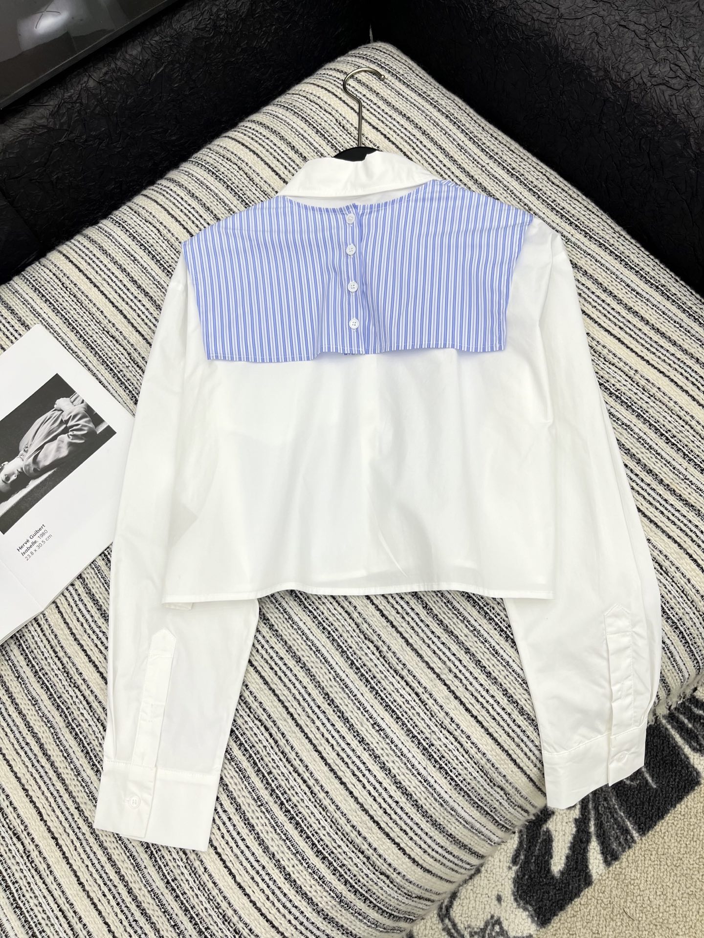 2025 New Single Hard-Core Women’s Suit: Embroidered Crumbed Shawl Shirt - 图片 7
