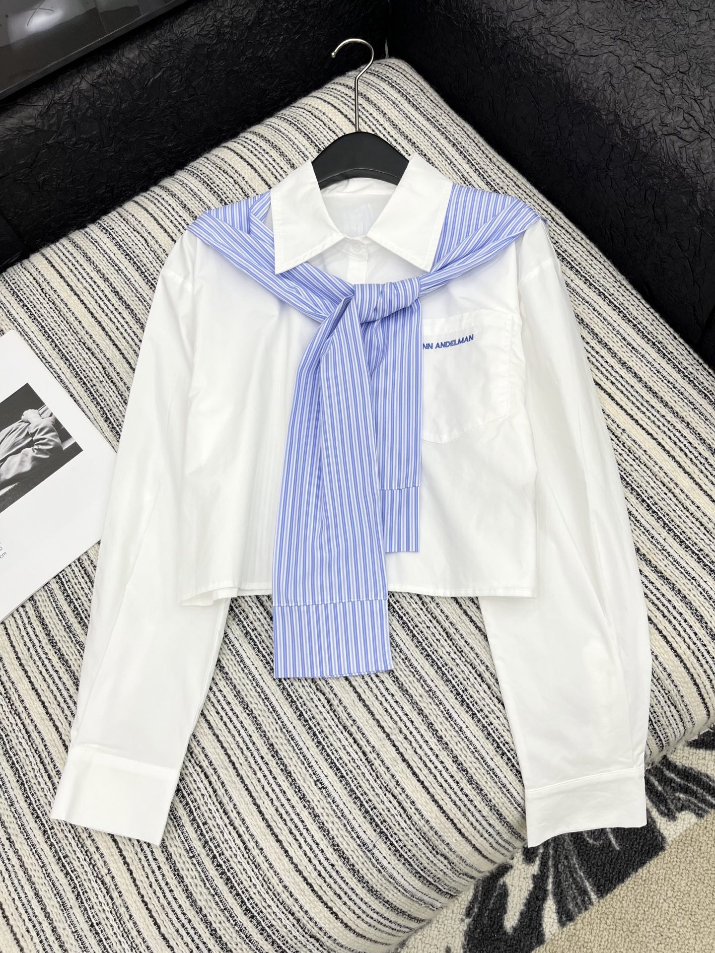 2025 New Single Hard-Core Women’s Suit: Embroidered Crumbed Shawl Shirt - 图片 1