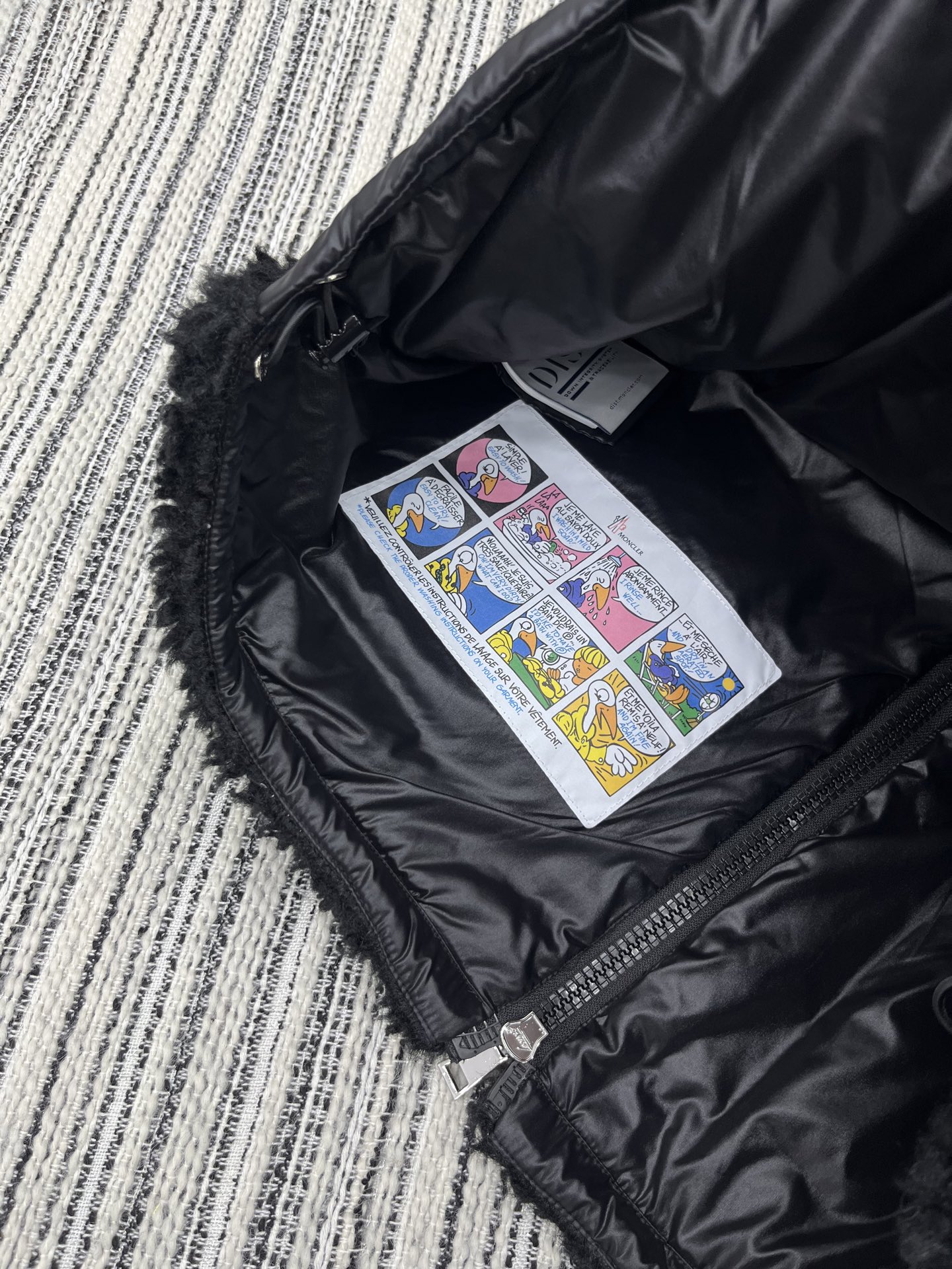 🛒𝐍𝐄𝐖 · 𝟐𝟎𝟐5/爆款现货

【原版定制】Mon*｜25秋冬泰迪毛毛拼接羽绒马甲外套
代购爆款本季