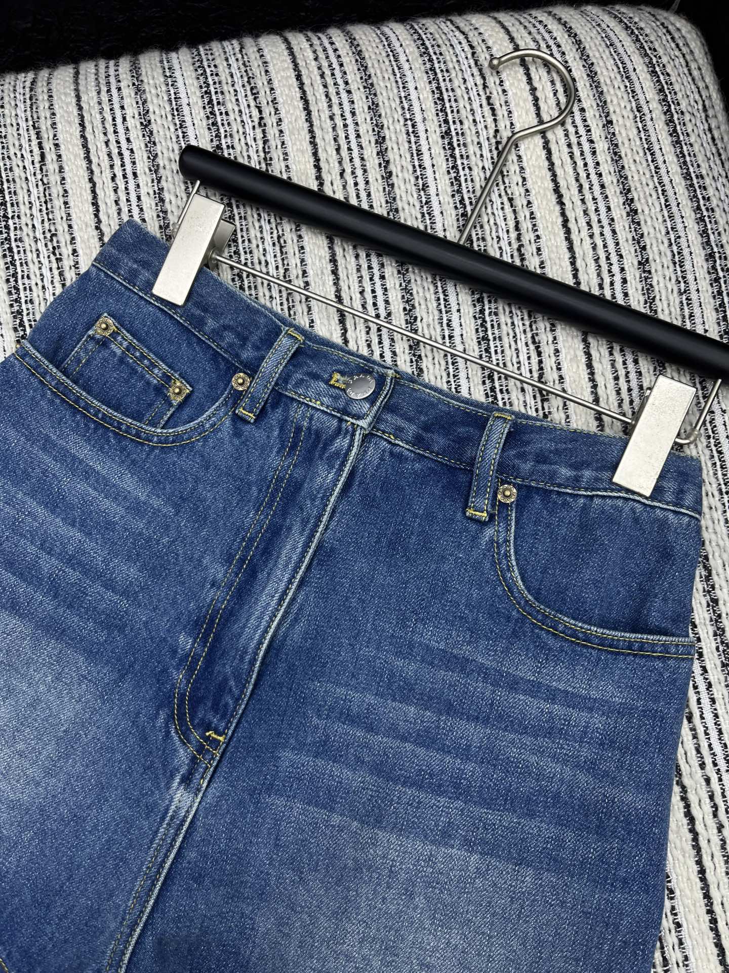 2025 New Explosion: Blue Single-Rate Female Suit with High-Waist and Wide Legs - 图片 3