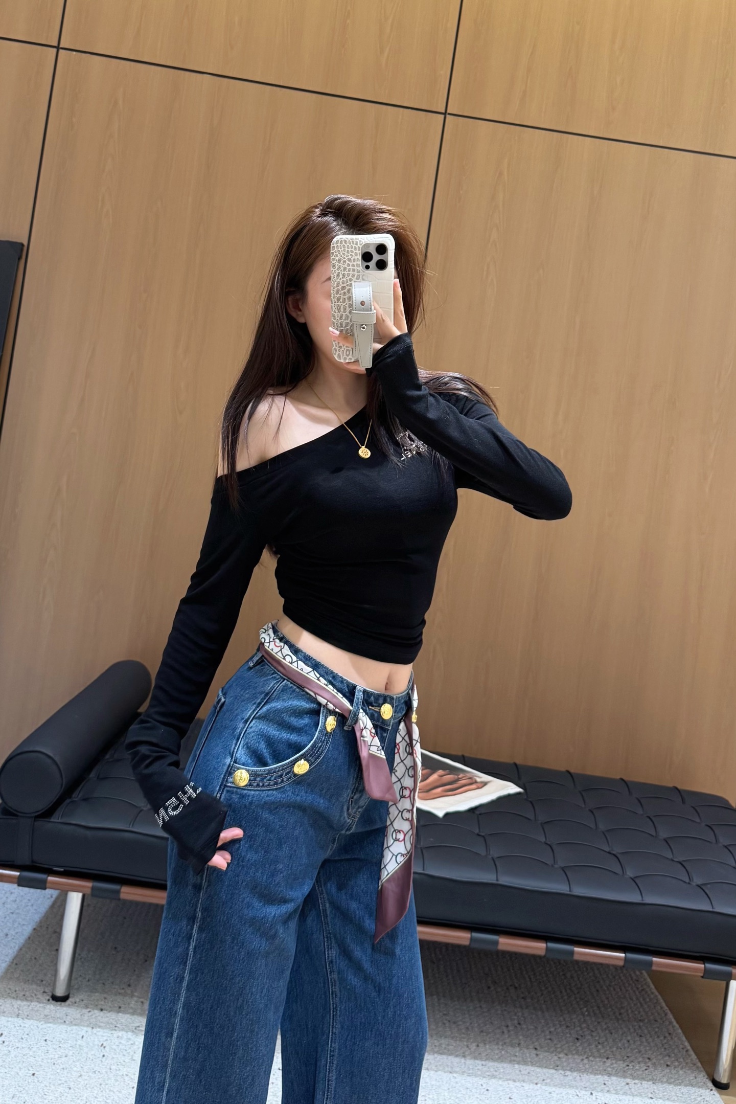 Chanel Off-Shoulder Wool Top, Comfortable & Stylish, Perfect For Daily Wear 3 i1754563835675 252 0 2