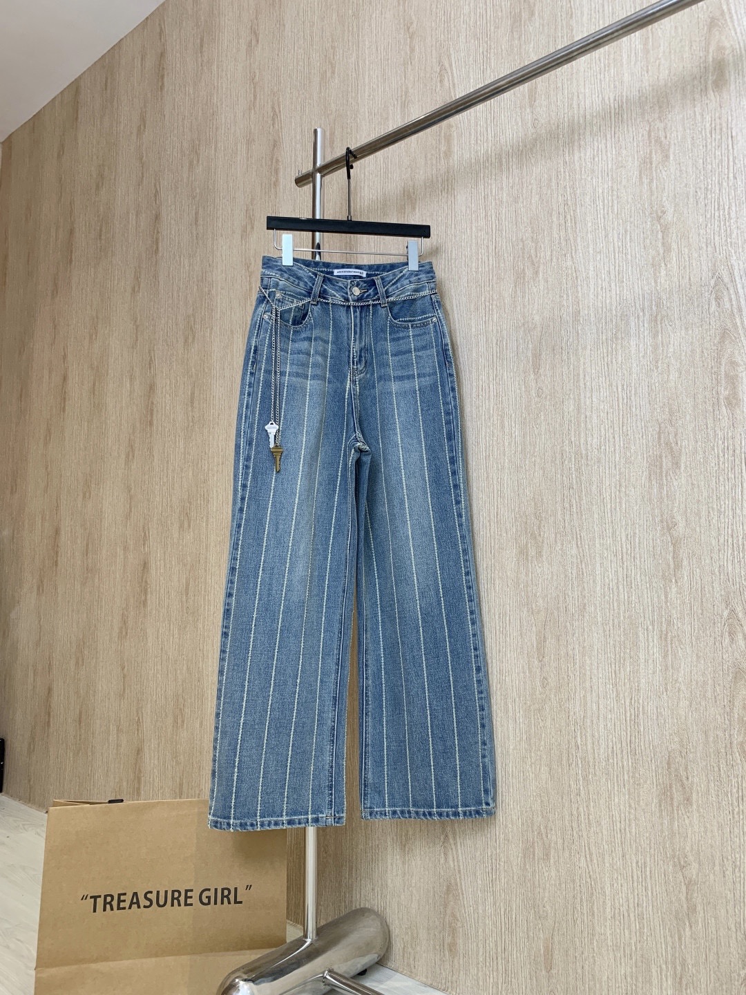 “2025 Laser Striped Jeans: Customizable Cotton Cowboy Pants for Daily Commuting” - 图片 2