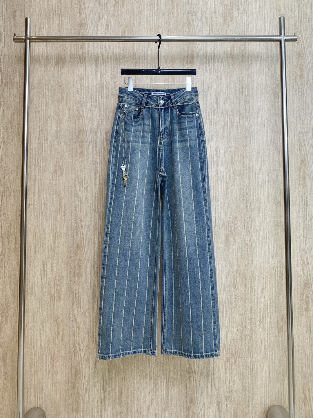 “2025 Laser Striped Jeans: Customizable Cotton Cowboy Pants for Daily Commuting” - 图片 1