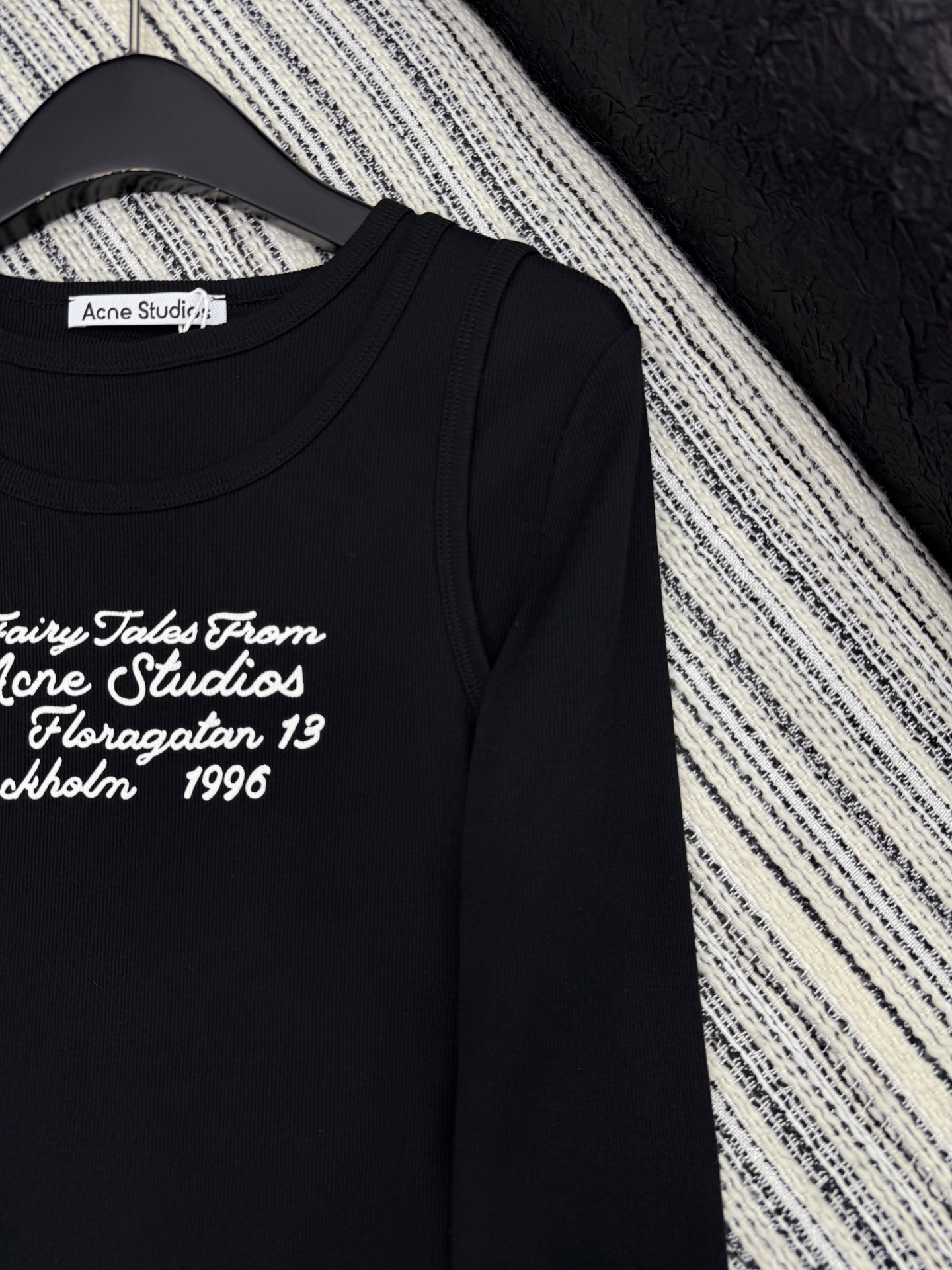 “2025 ACNE STUDIO Female Suit: Elegant Design for Fashionable Women, Perfect Fit, Black Almond, S M L” - 图片 3