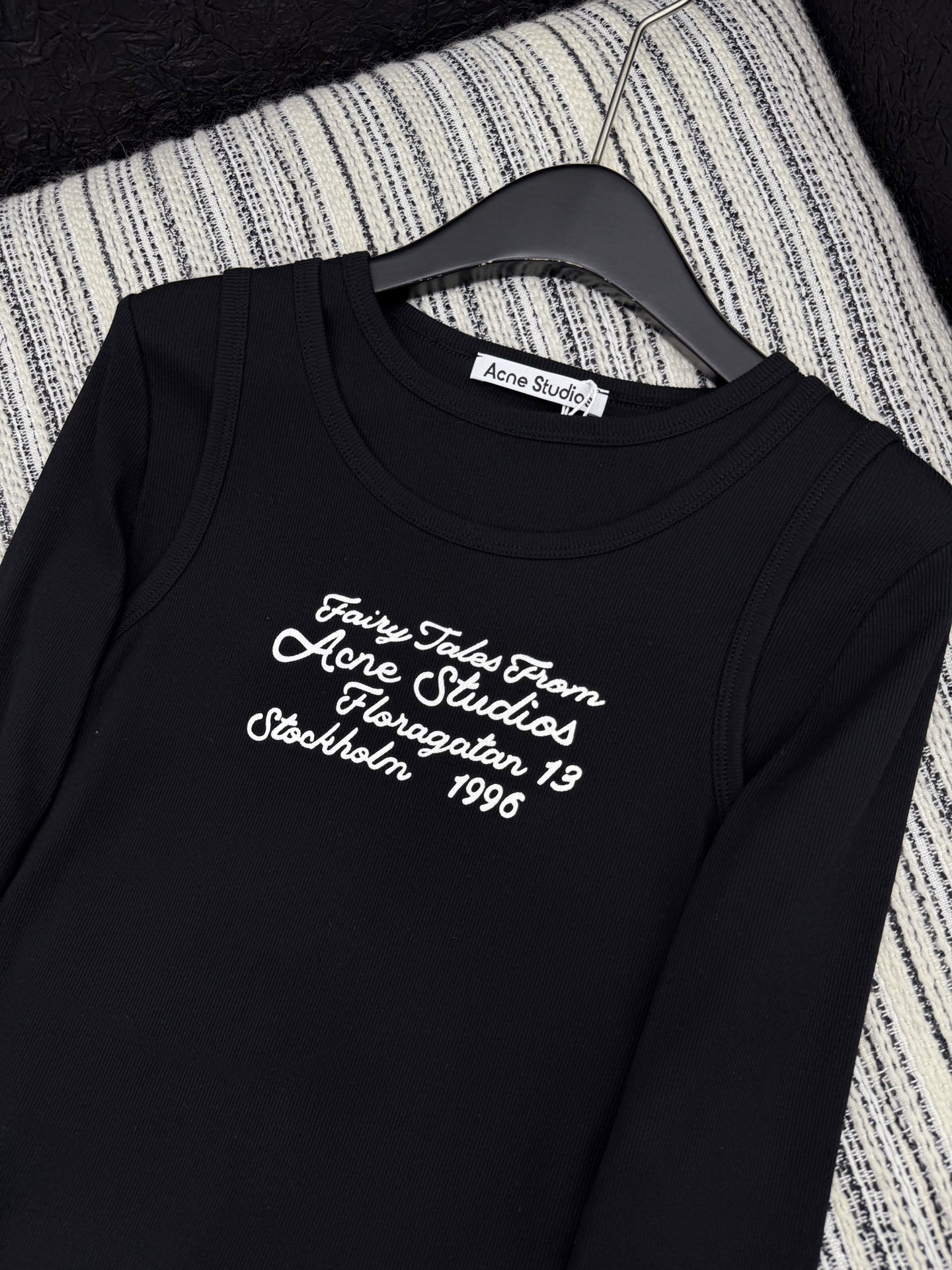 “2025 ACNE STUDIO Female Suit: Elegant Design for Fashionable Women, Perfect Fit, Black Almond, S M L” - 图片 2