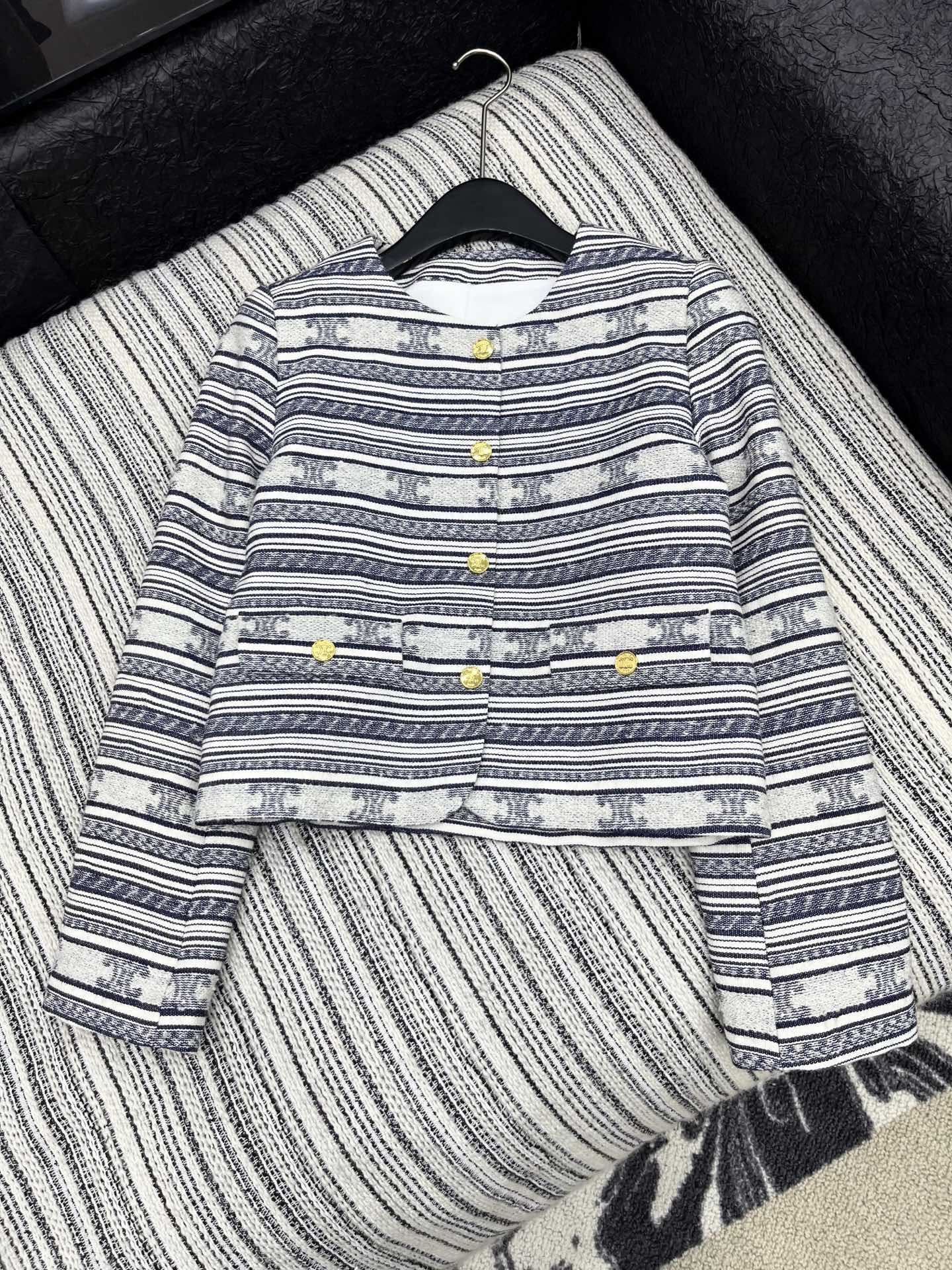 Celine Veste Croisée Rayée avec Logo Jacquard - Élégance et Style
