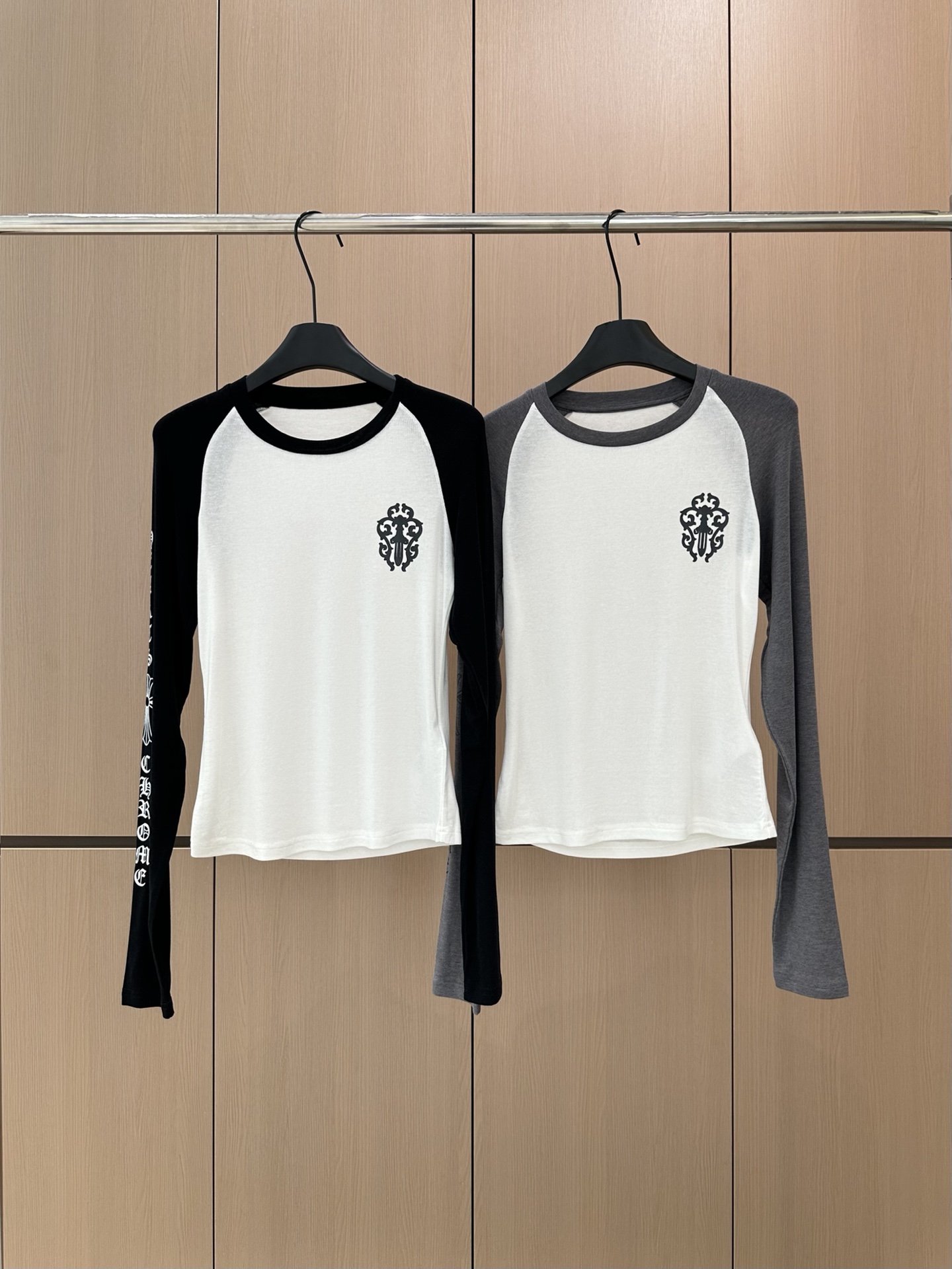 “2025 Designer Twilight Shirt: Single-Rate Female Suit in Black Gray, Sizes S M L – Review” - 图片 1