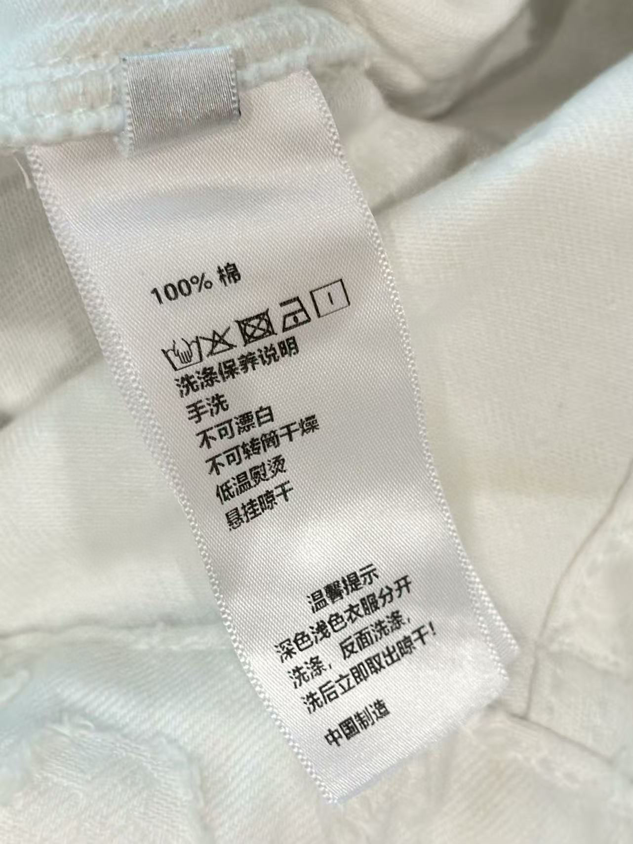 🛒𝐍𝐄𝐖 · 𝟐𝟎𝟐5/爆款现货

设计师 原创｜2025拉链立体提花牛仔裤
定制YB斜纹棉牛仔材质 白