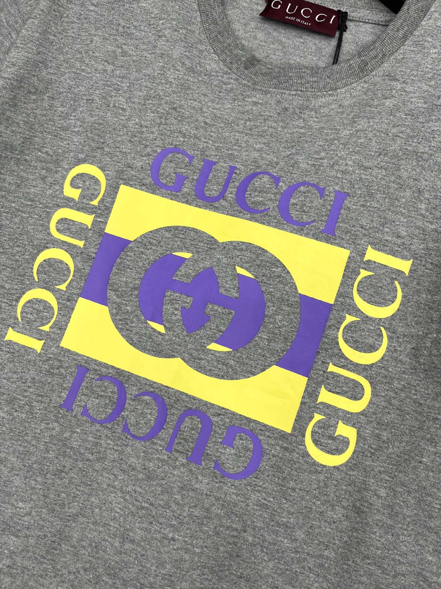 🛒𝐍𝐄𝐖 · 𝟐𝟎𝟐5/爆款现货

原单品质 Gucc*｜25限定系列新品印花短袖T恤
精致宽松大版型上
