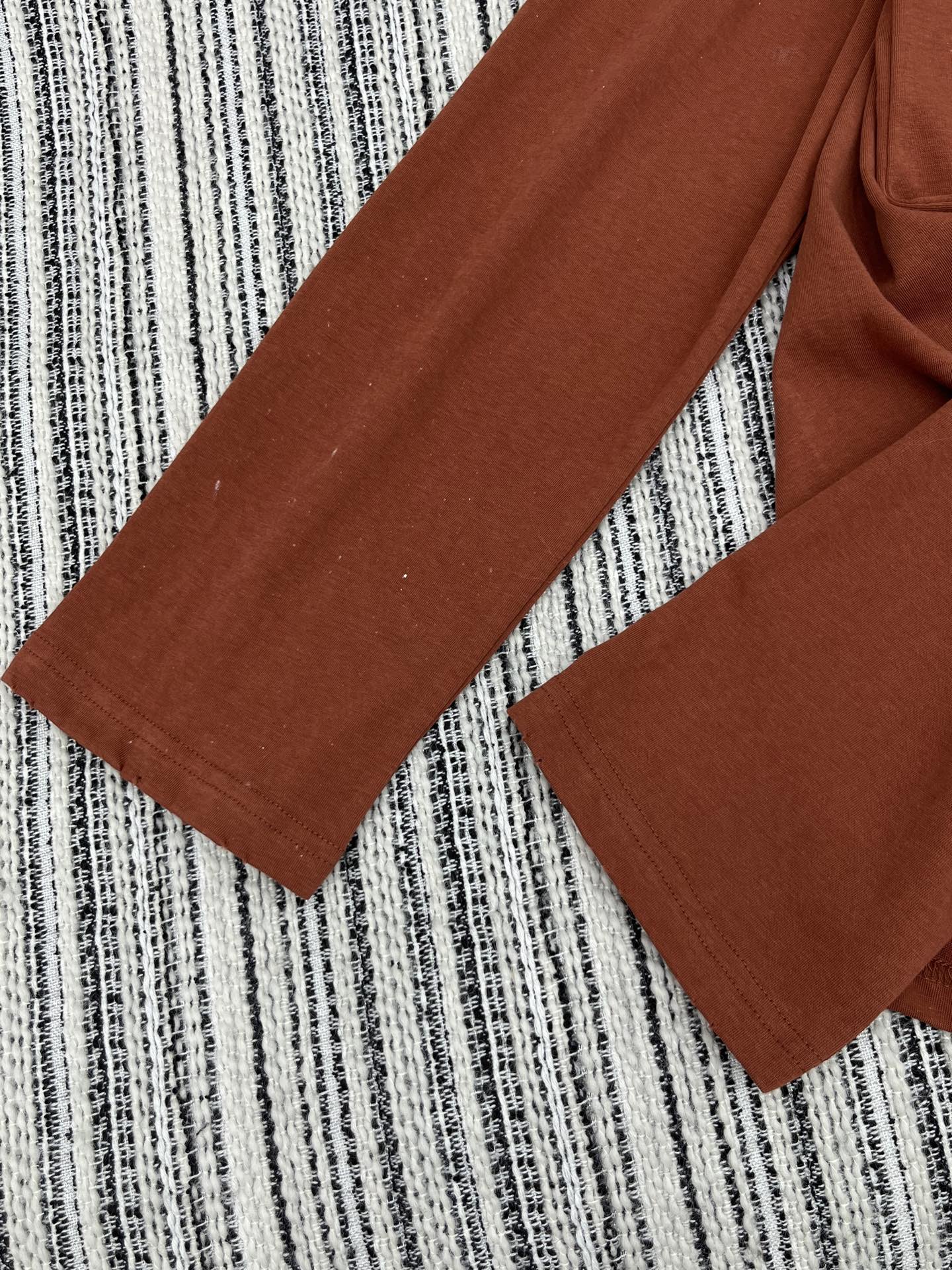 🛒𝐍𝐄𝐖 · 𝟐𝟎𝟐5/爆款现货【原版定制】Acne Stu *｜精致重工洗水磨破印花长袖T恤高级扎染 