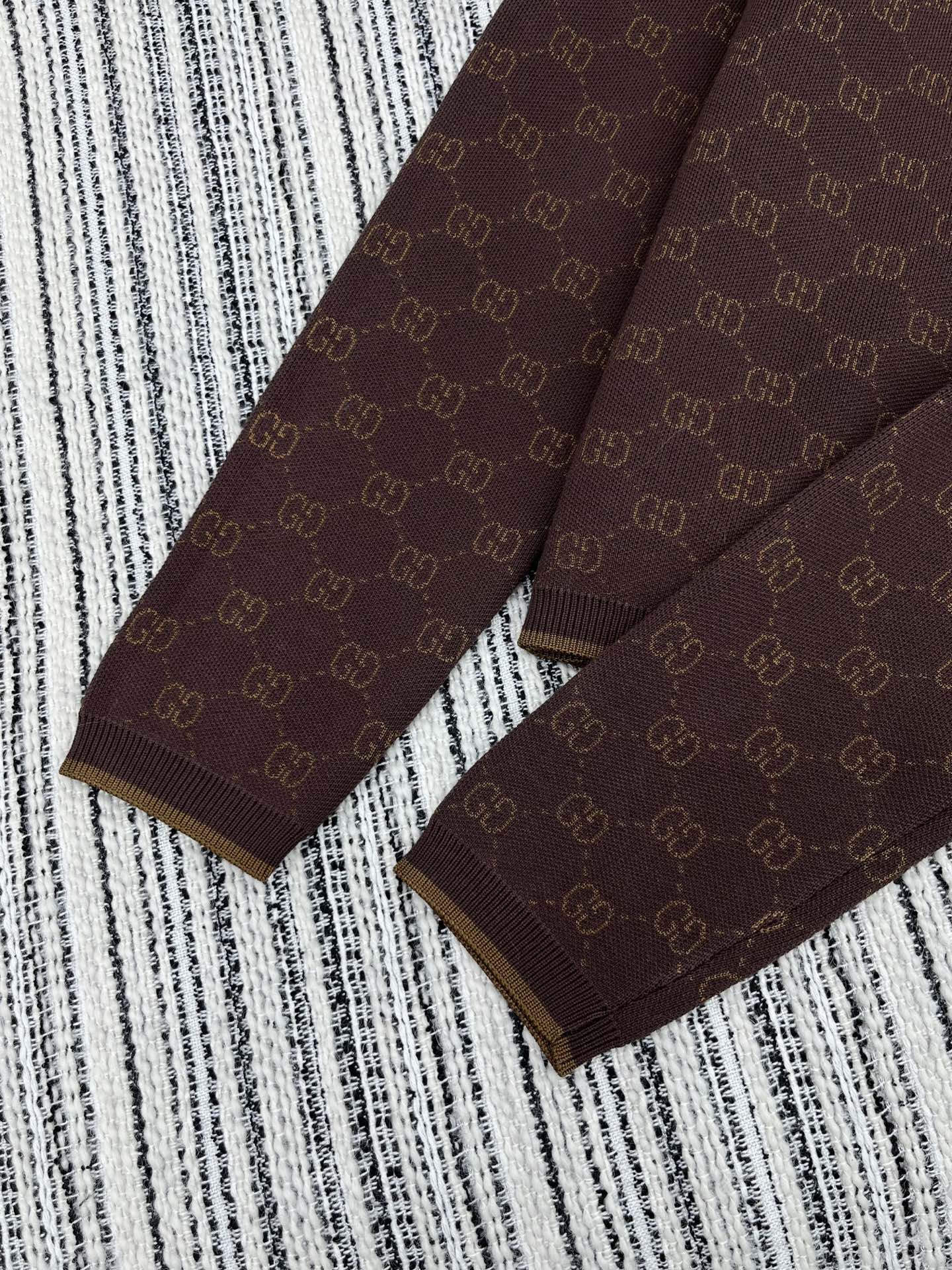 Gucci Jacquard Knit Cardigan - Classic Solid Color, Round Neck, Regular Fit 6 i1757318262915 1683 0 4