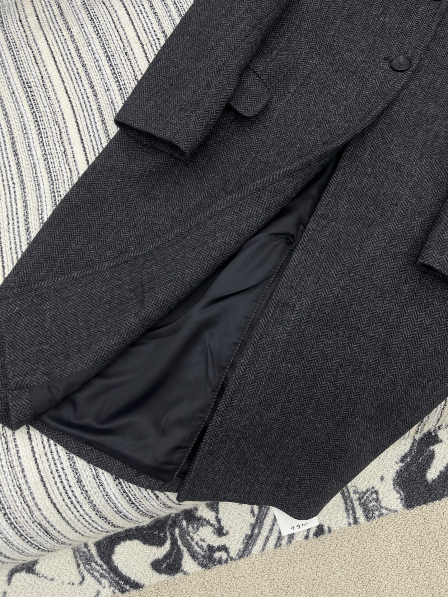 🛒𝐍𝐄𝐖 · 𝟐𝟎𝟐5/爆款现货原单品质 Prad*｜2025秋冬新品羊毛🦙长款大衣外套超级重磅！大衣中