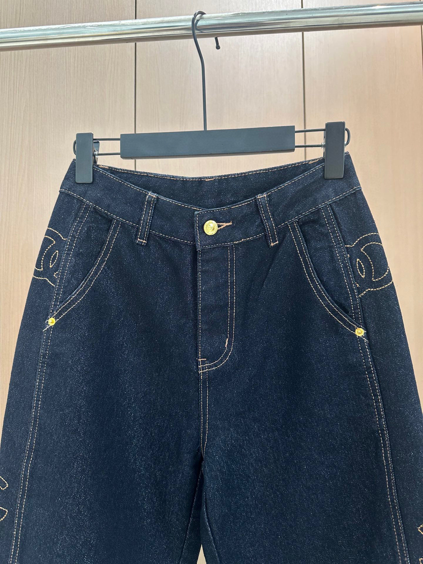 🛒𝐍𝐄𝐖 · 𝟐𝟎𝟐5/爆款现货设计师 原创｜2025新款侧边刺绣牛仔裤定制YB斜纹棉牛仔材质 工艺洗水